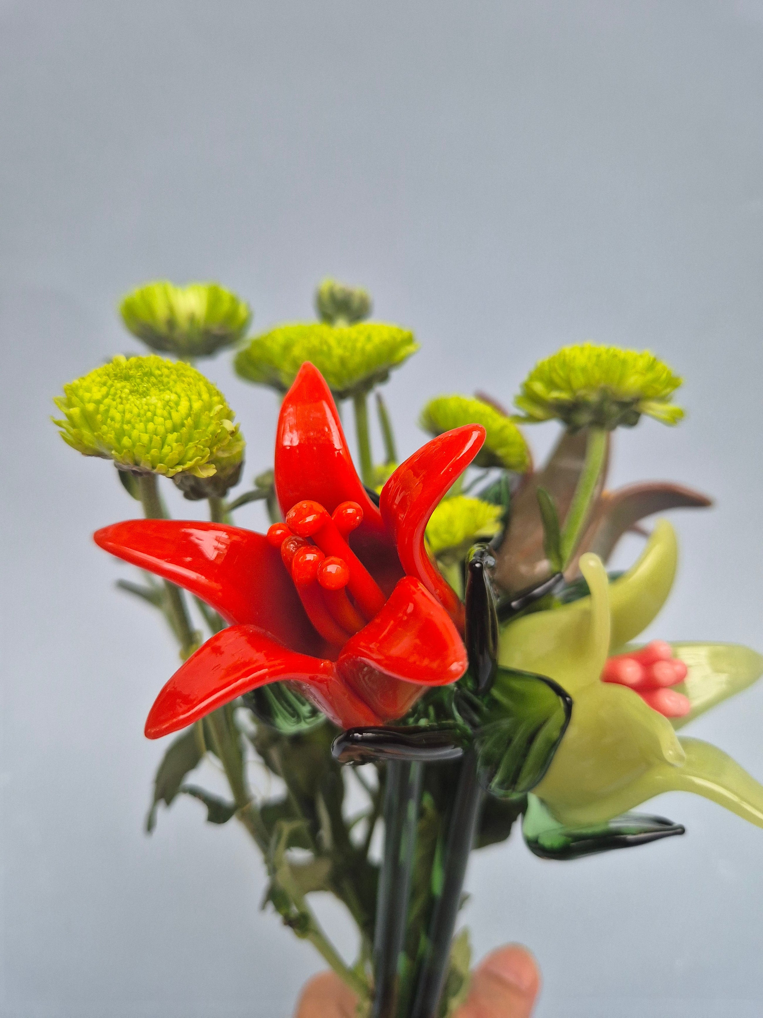 Tinsel Lily Glass Flower Stem - Red