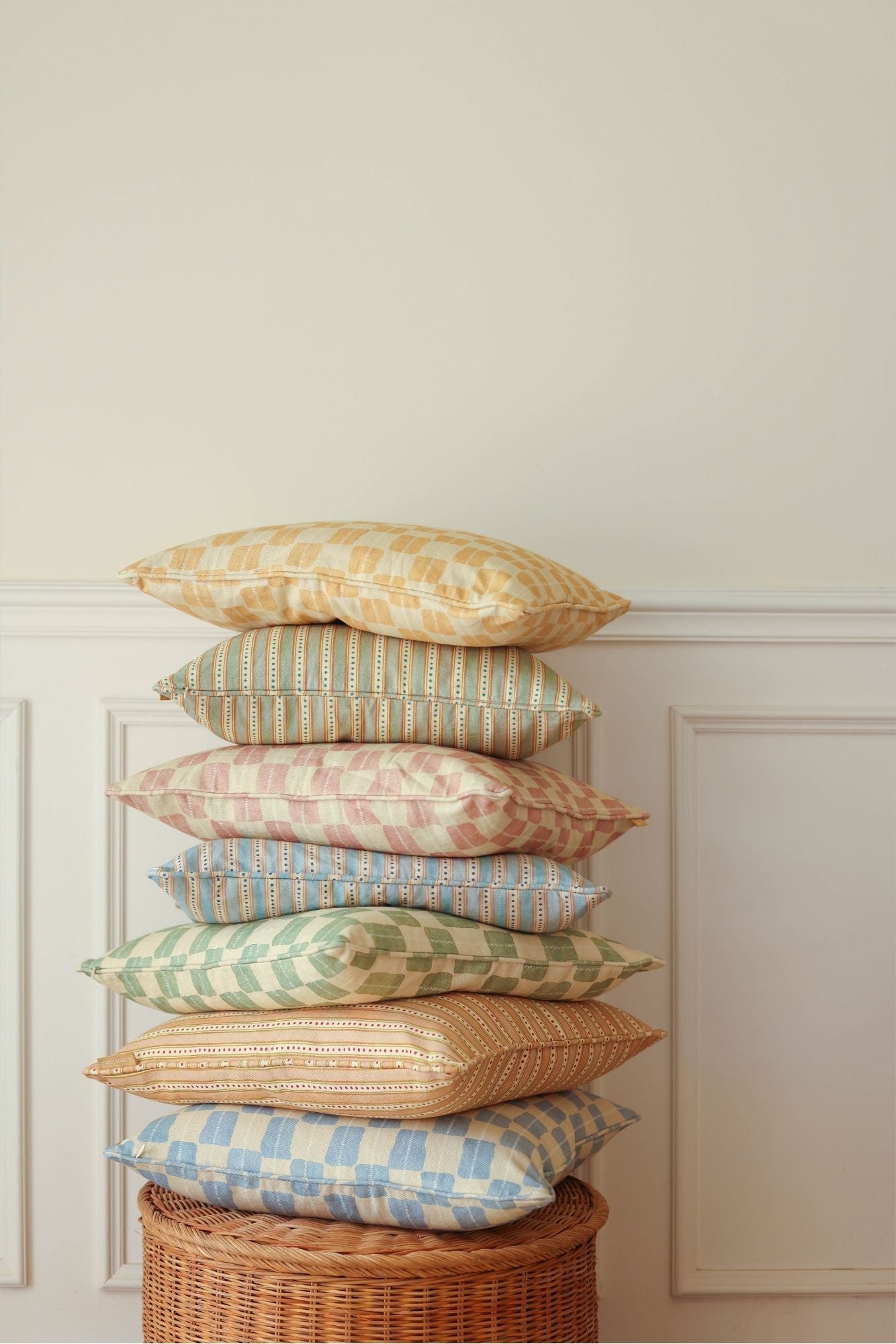 Echo Sand Cushion Cover