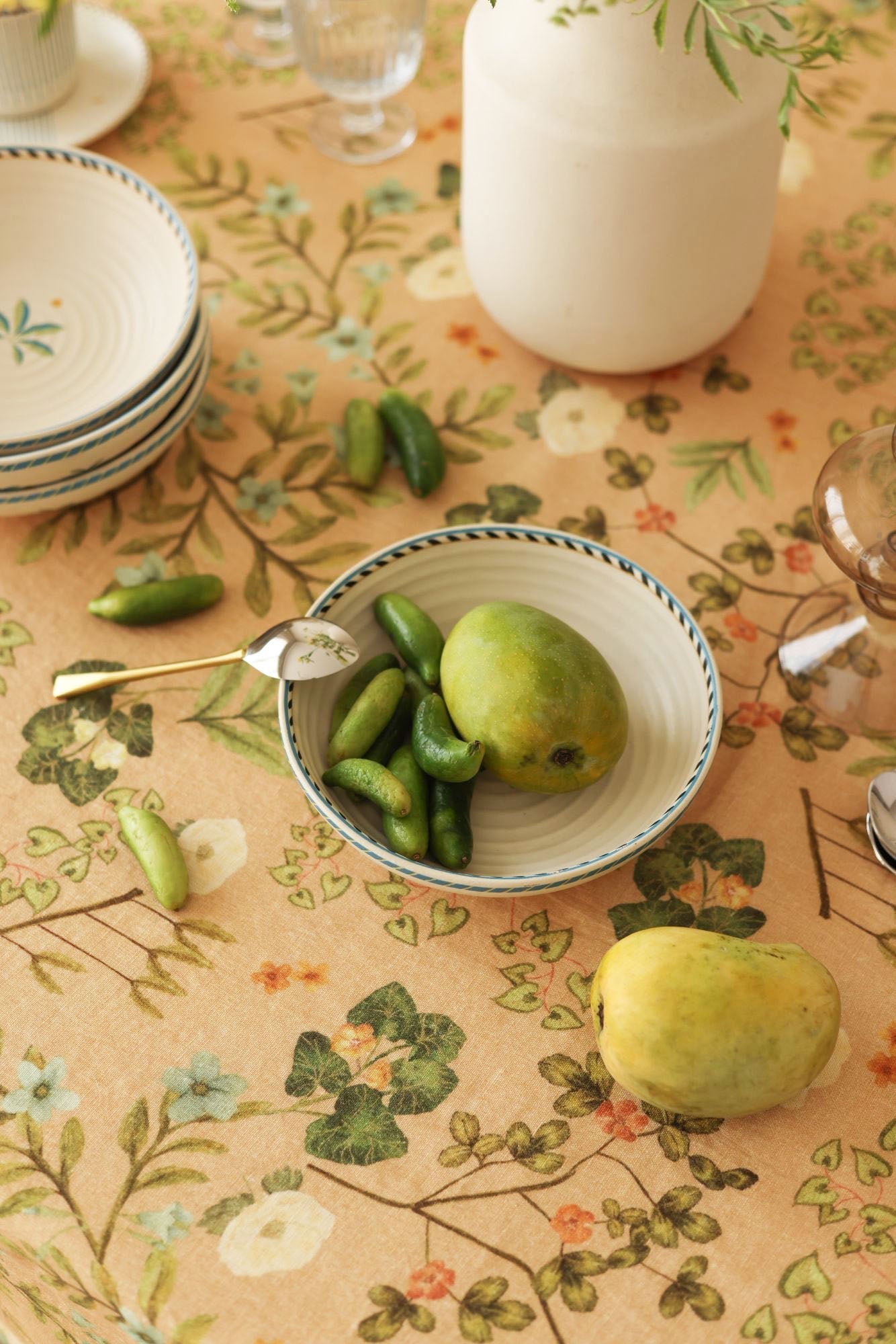 Valley Peach Linen Table Cover