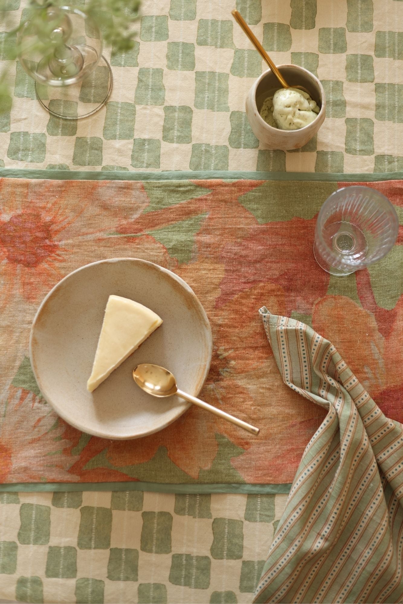 Wildflower Coral Linen Table Mats-Set of 2