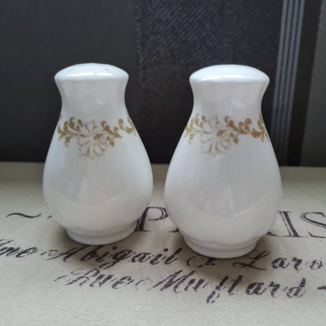 Vintage Rose Salt and Pepper (Set of 2)