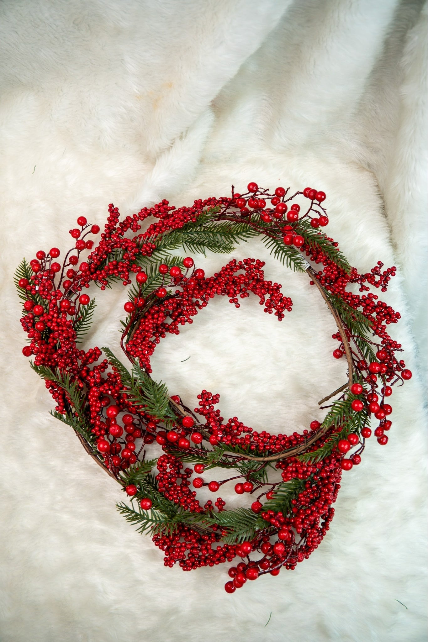 Red Berry & Pine Christmas Streamer
