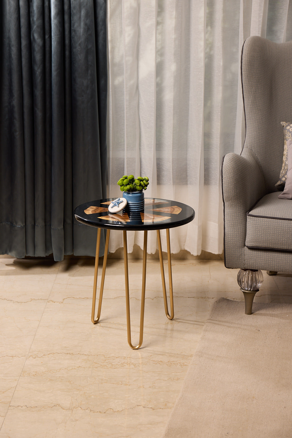 Round Coffee Table – Acacia Wood with Black Resin Finish