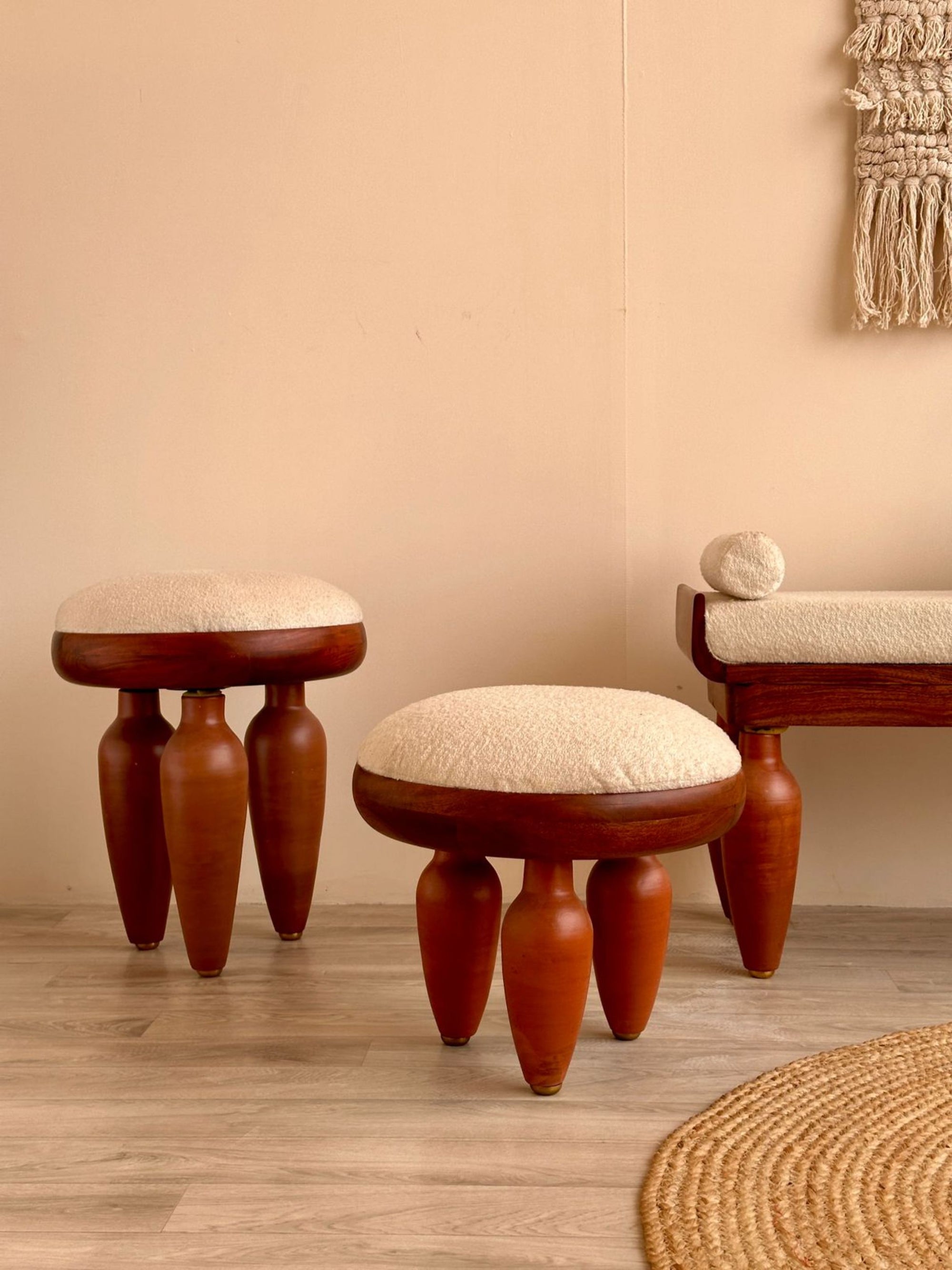 Wooden foot stool - Klei