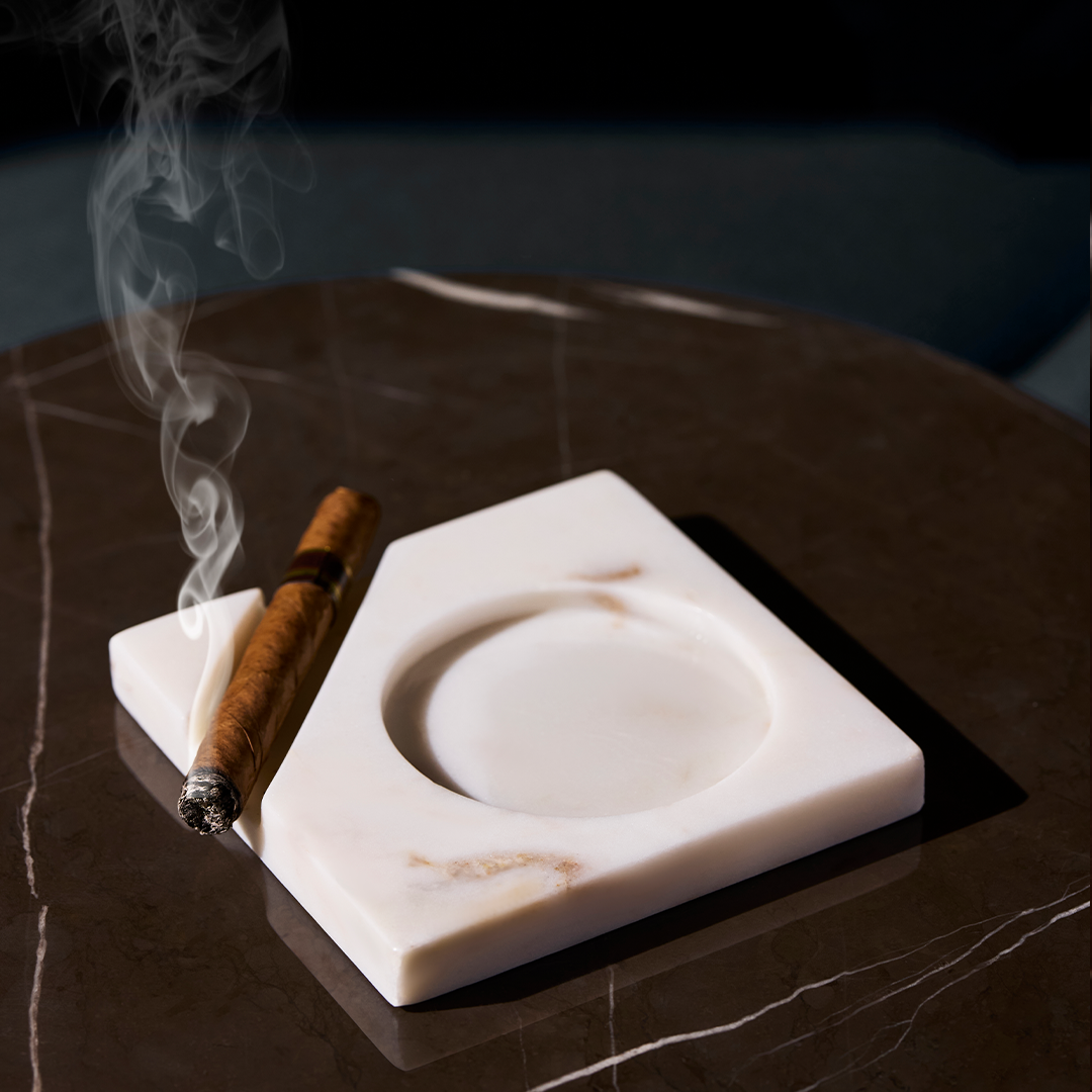 Alibi – Marble Cigar & Glass Holder