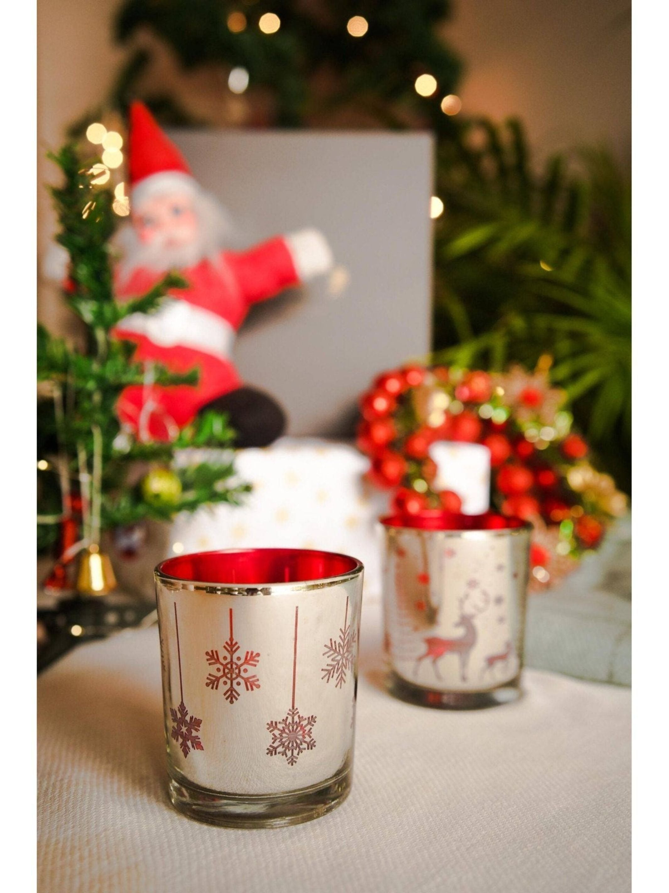 Mercury Red Tea light candle holder set