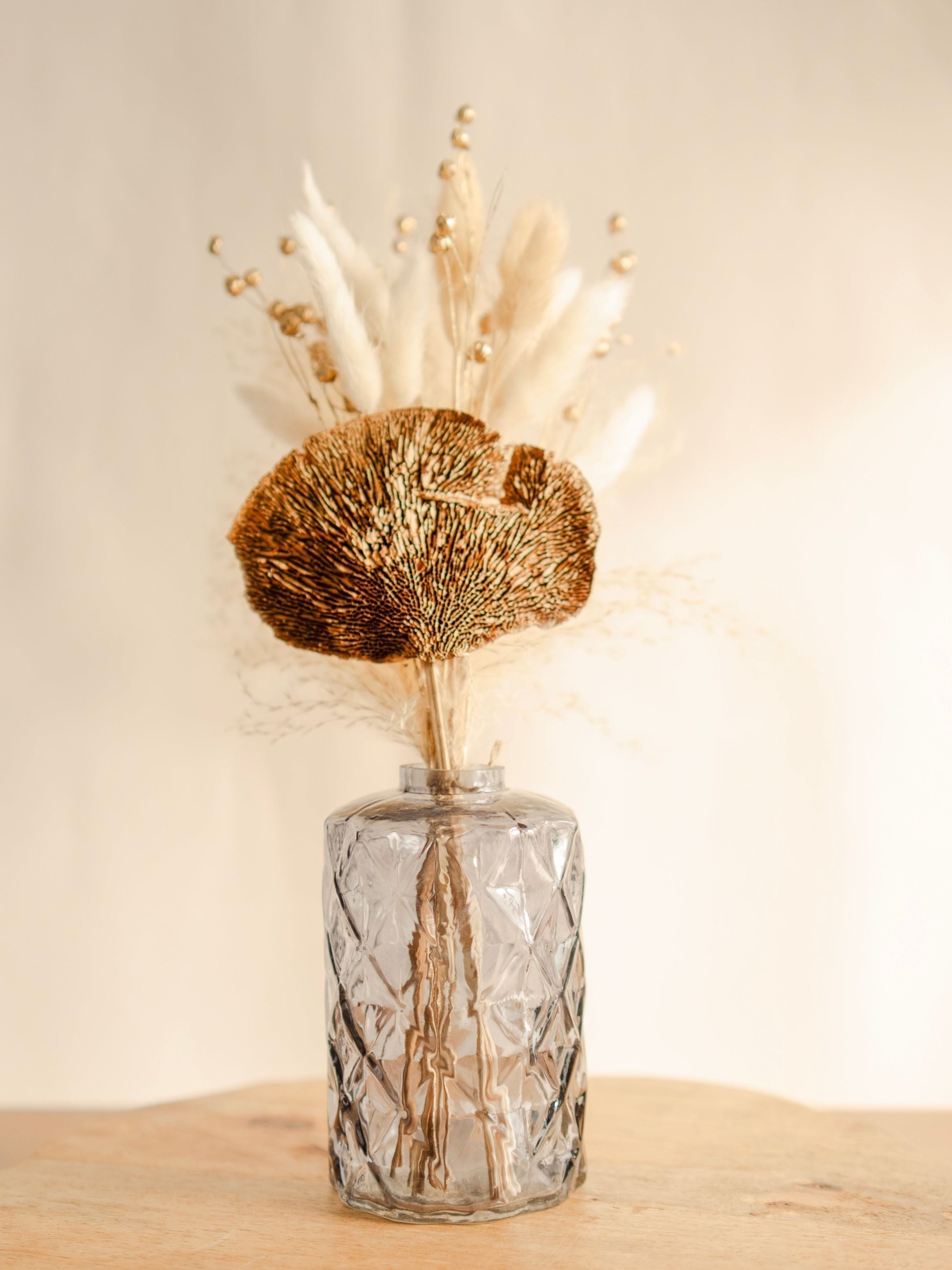 Vivid Glass vase with Bunch