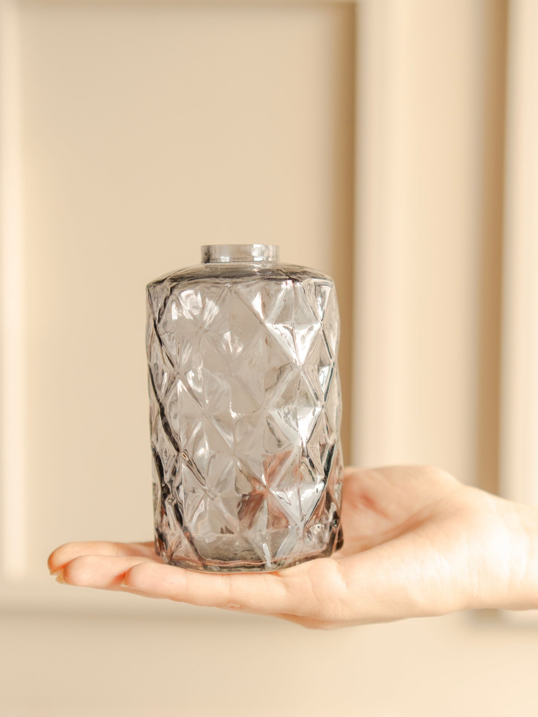 Vivid Glass vase with Bunch