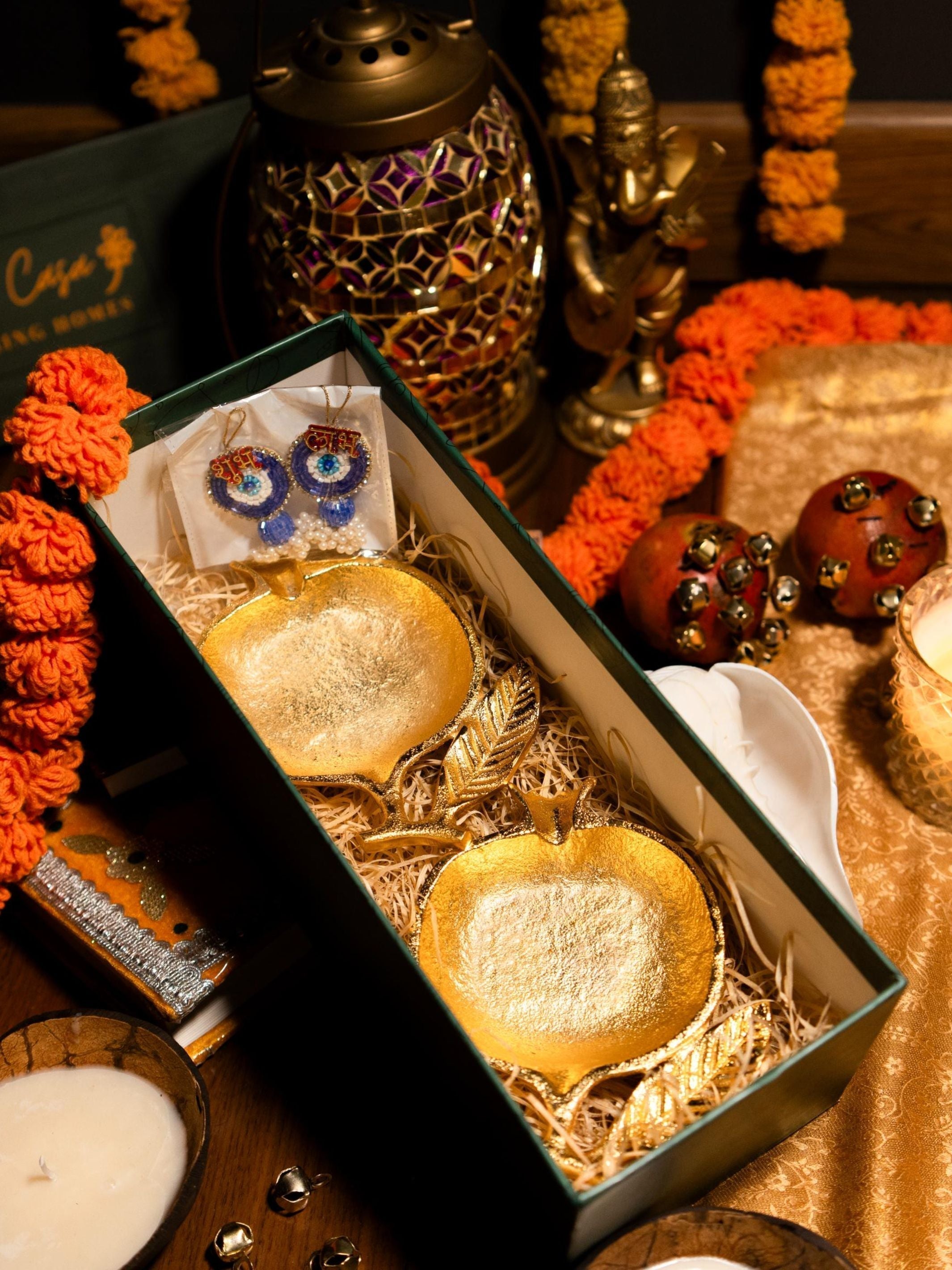 Pomegranate charm gift box