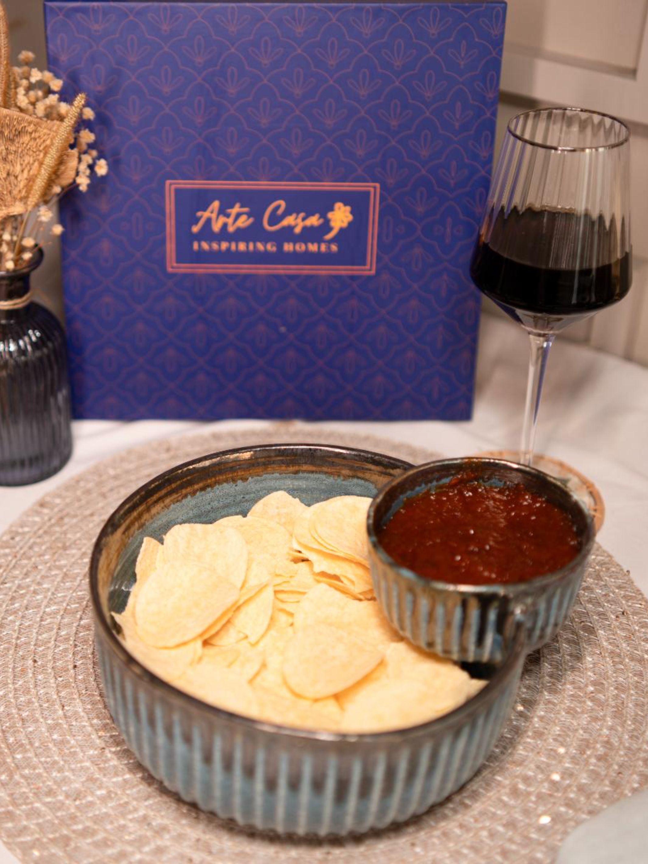 Savoury serving bowl