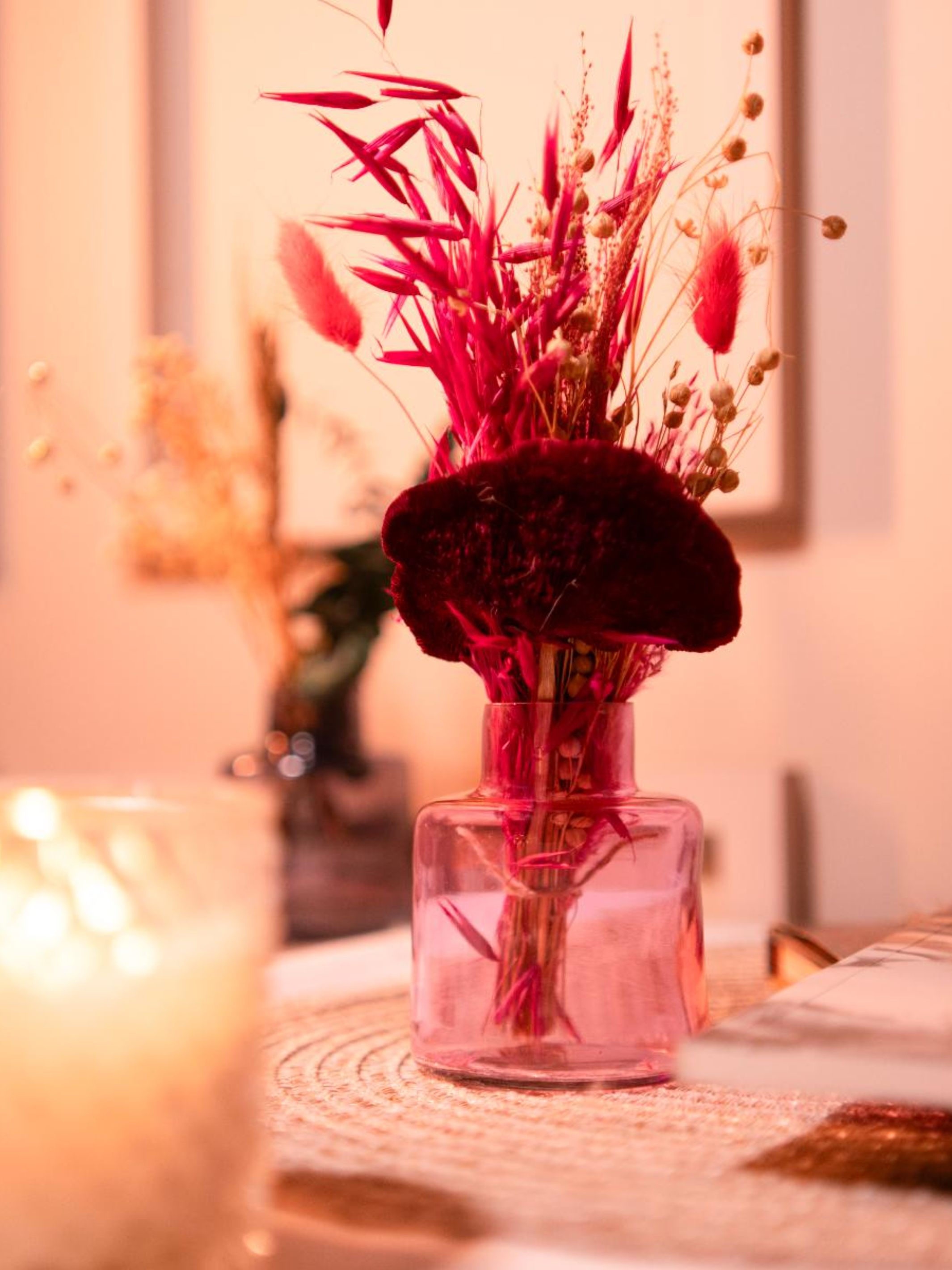 petal pink charm vase with bunch