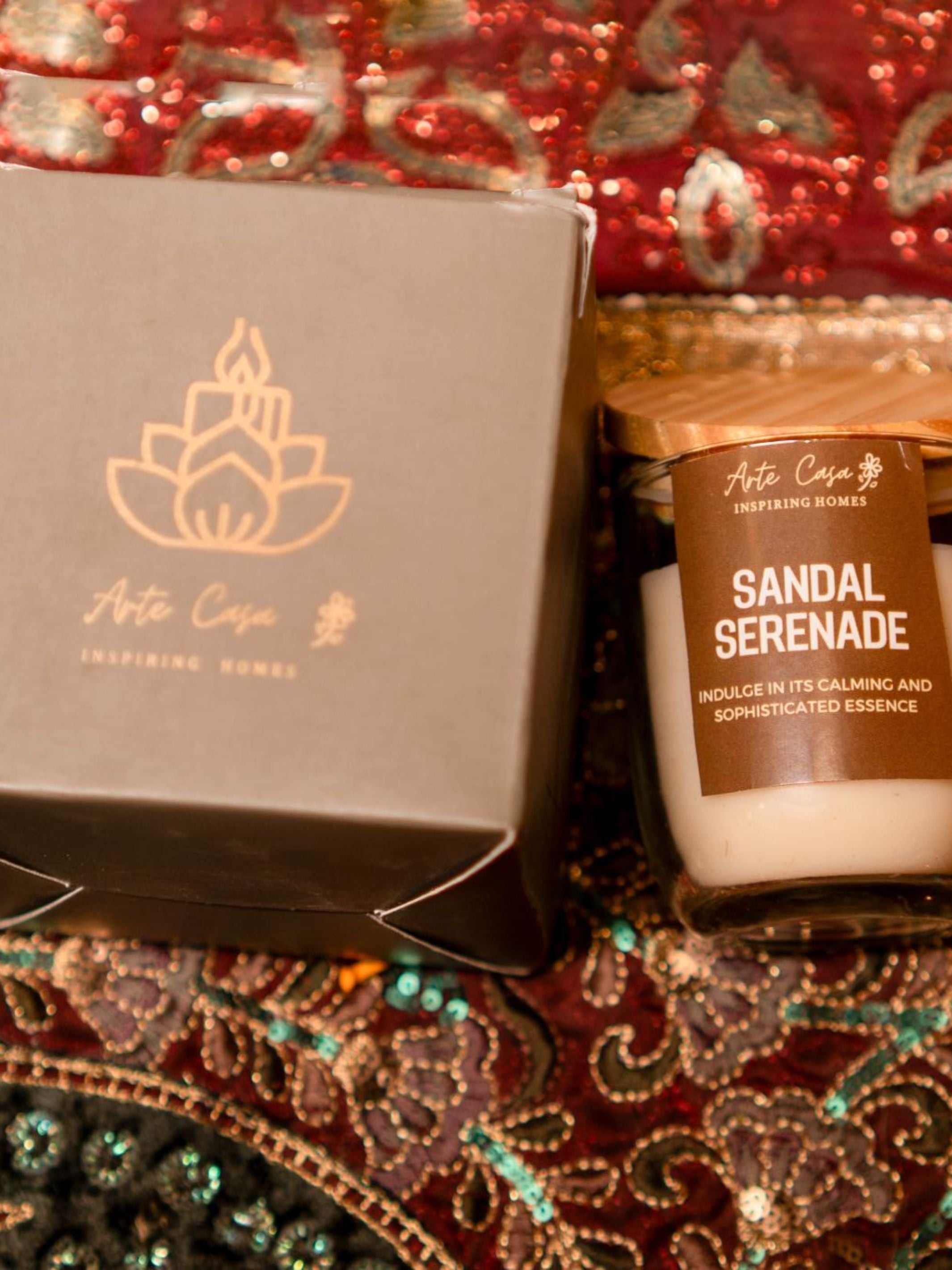 Scented candle with gift box- Sandalwood