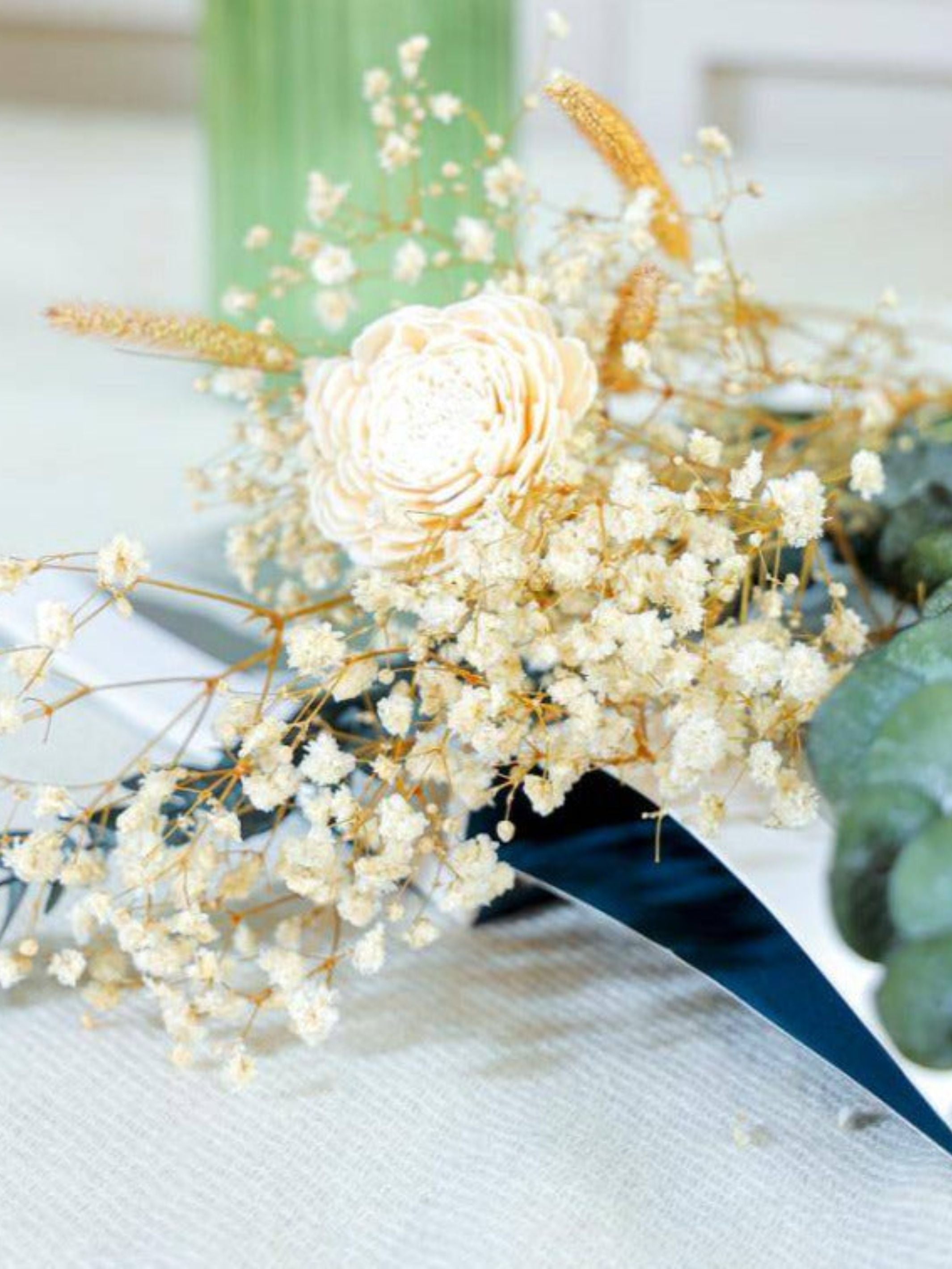 Green Horizon Bouquet Holder