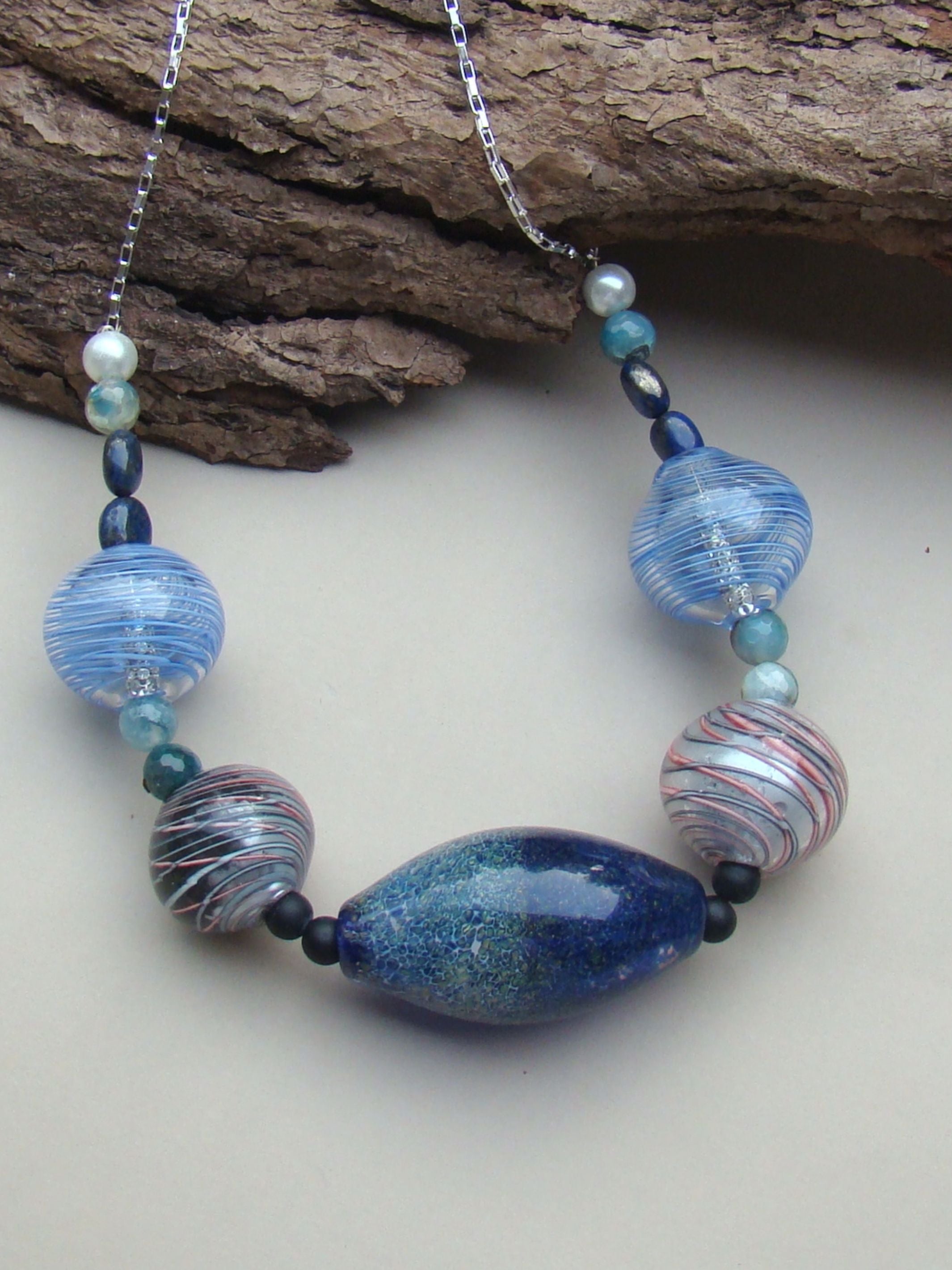 Blissful Heartstring - Necklace Blue