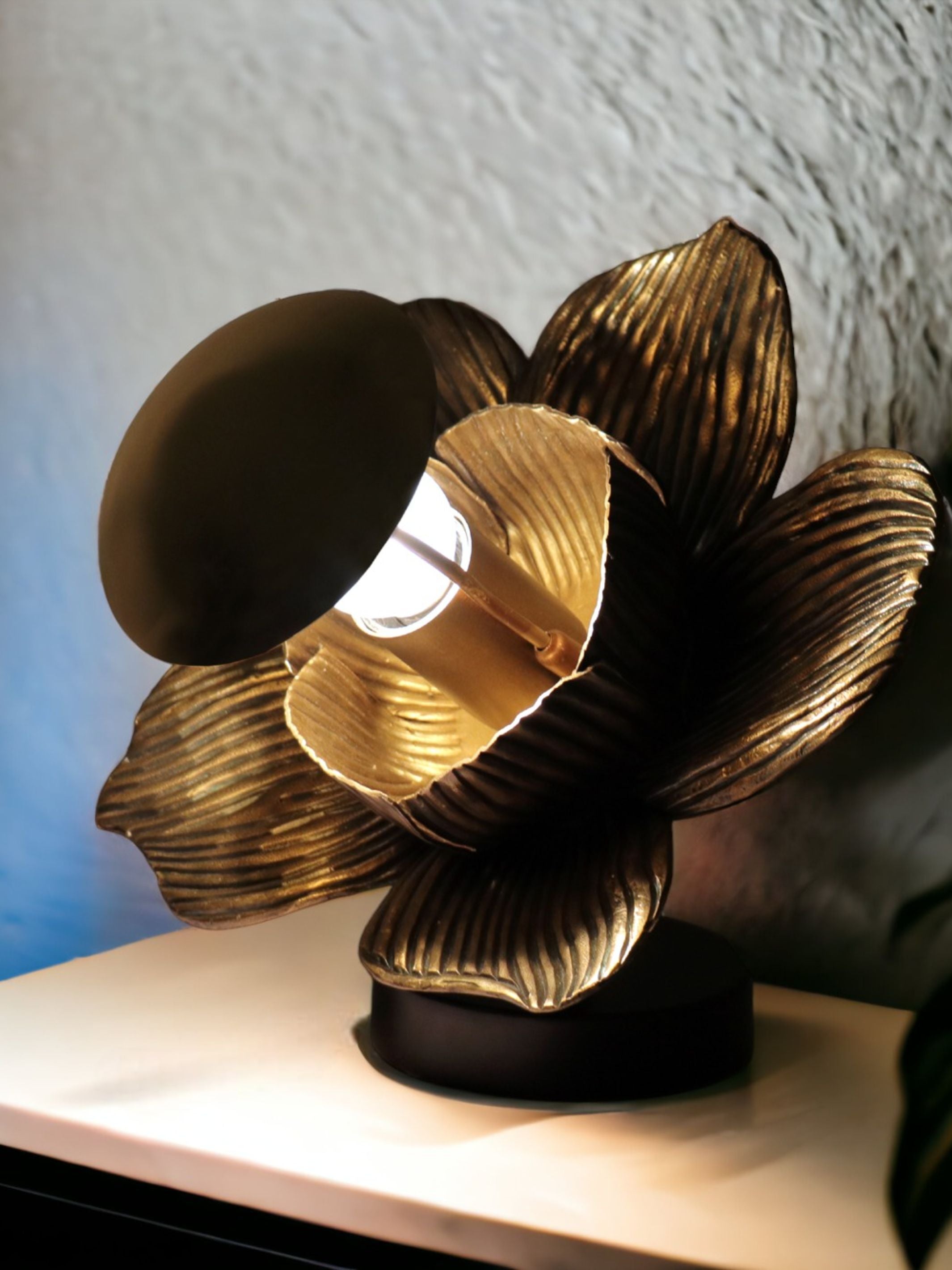 Celeste Flower Table Lamp