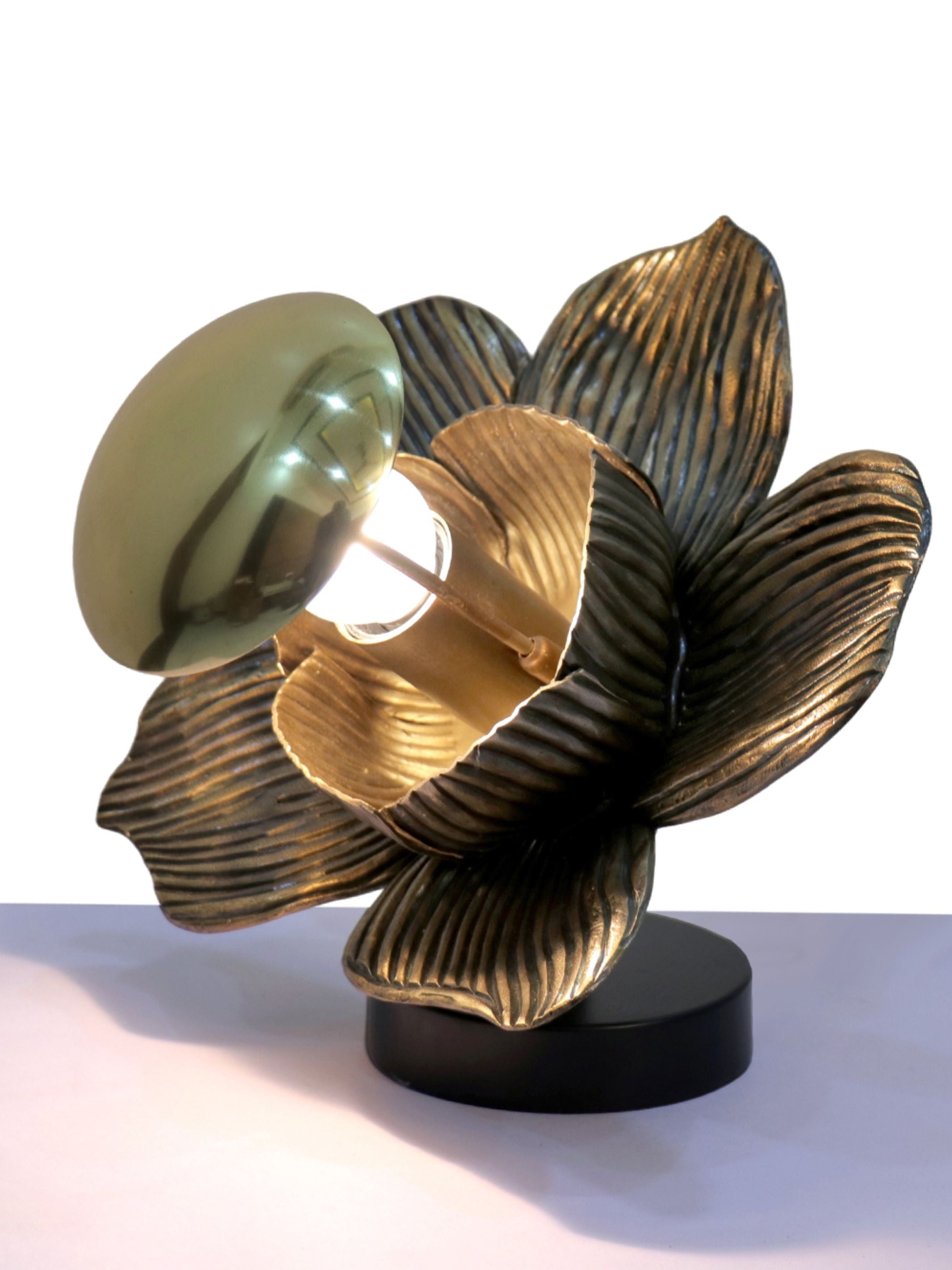 Celeste Flower Table Lamp