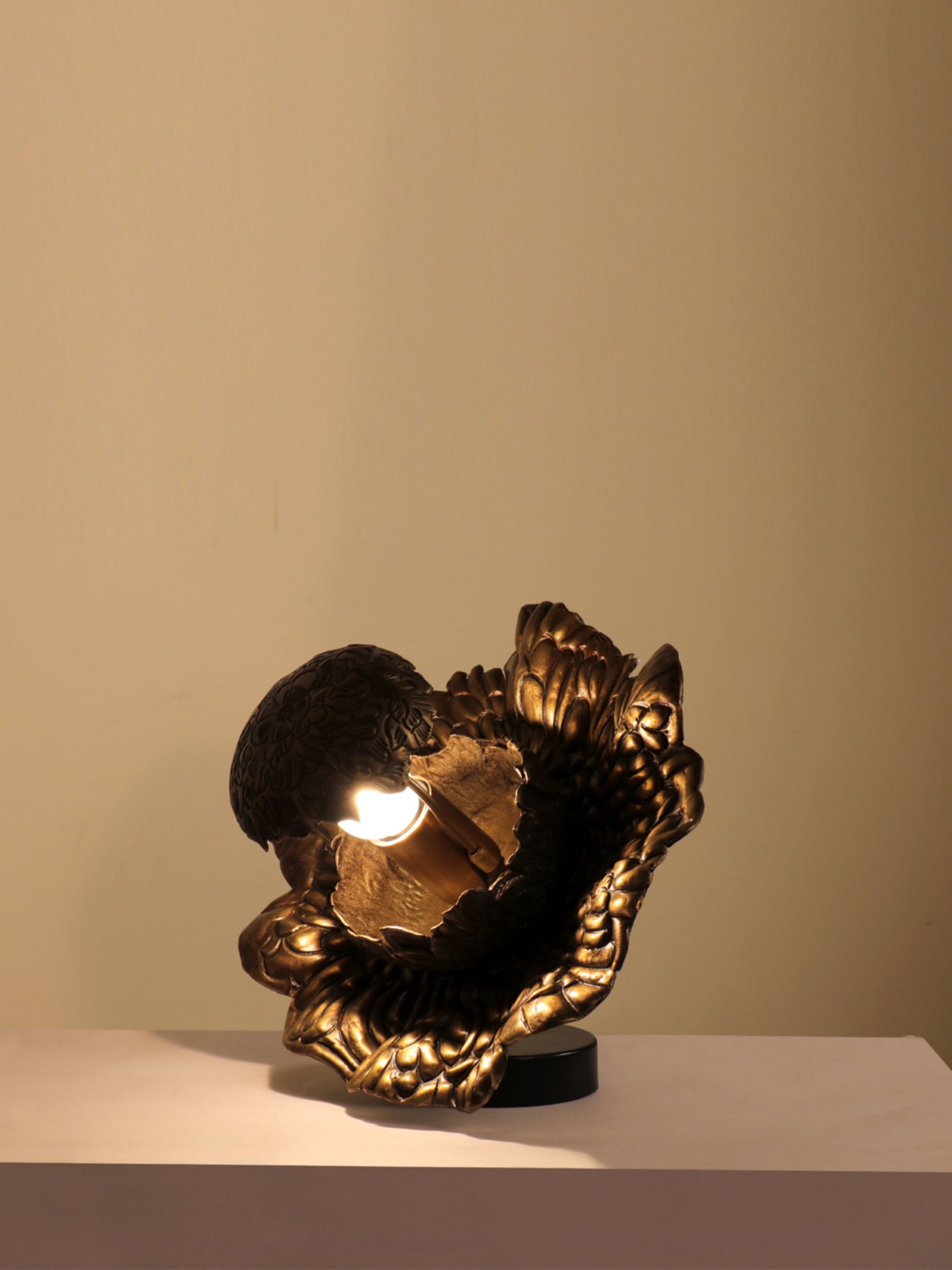 Celeste Petal Table Lamp