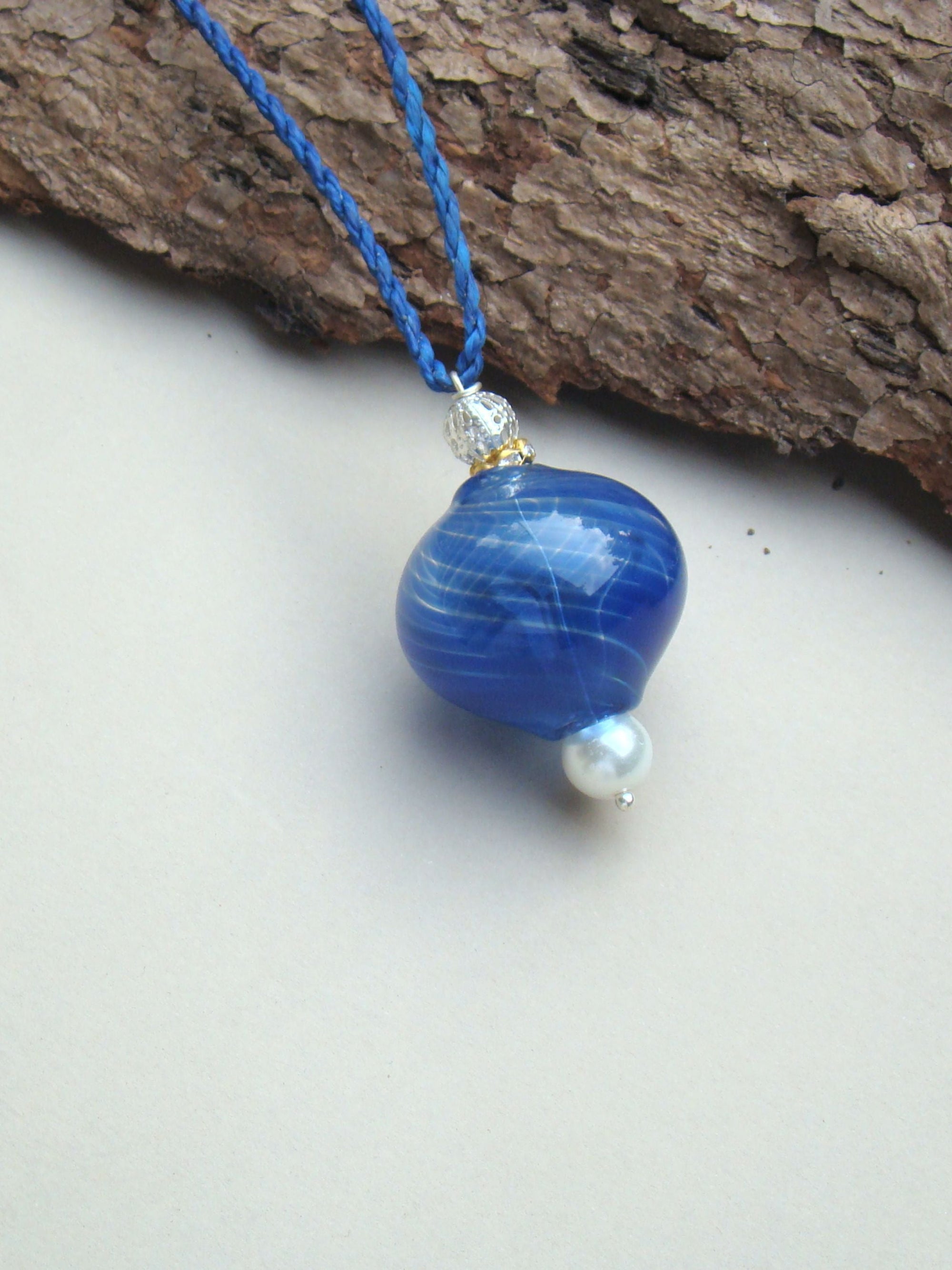 Classic Charm - Necklace Blue -R