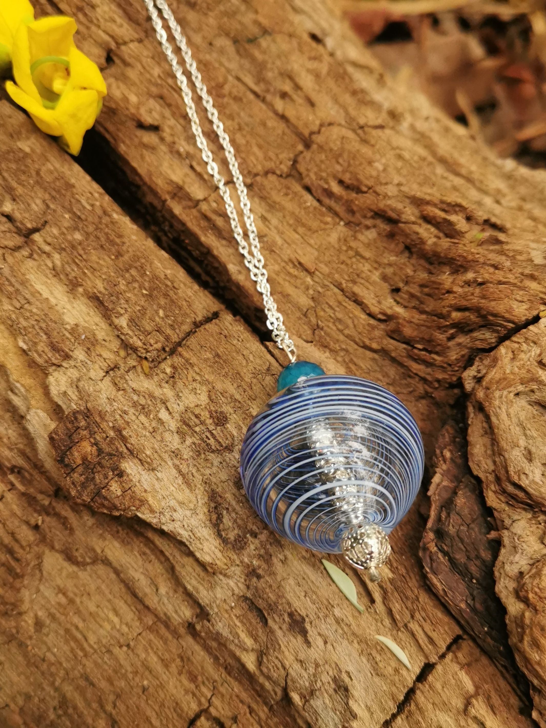 Classic Charm Necklace Blue