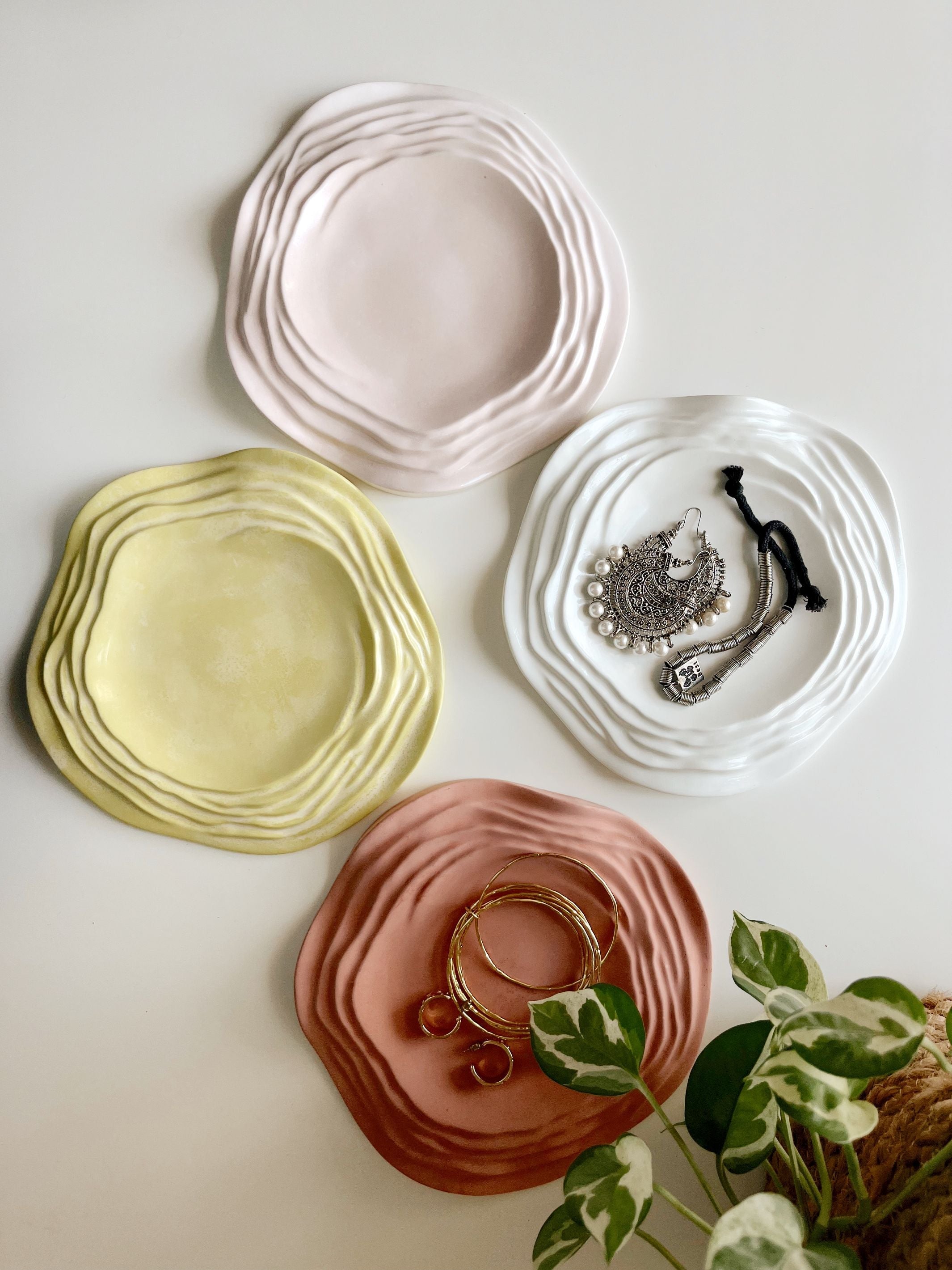 Concrete Contour Trinket