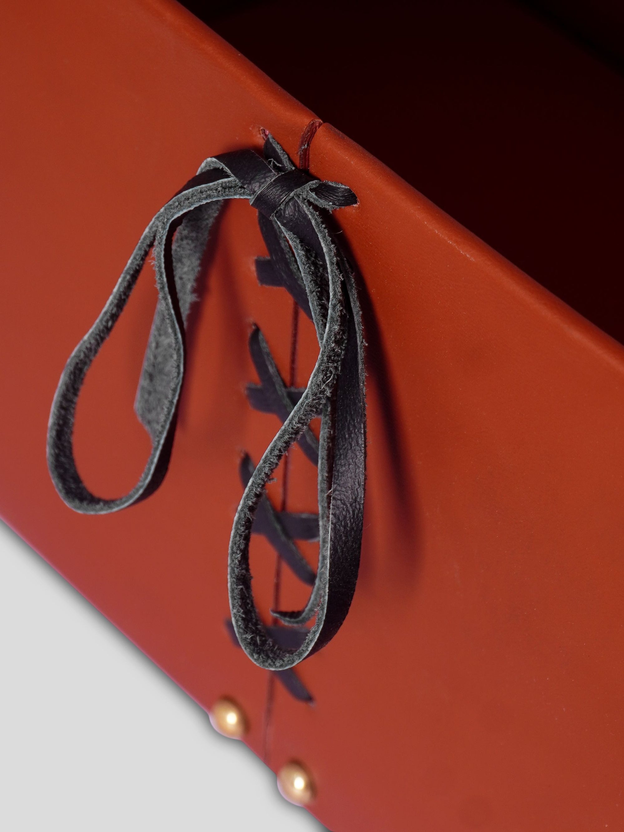 The Hide Basket