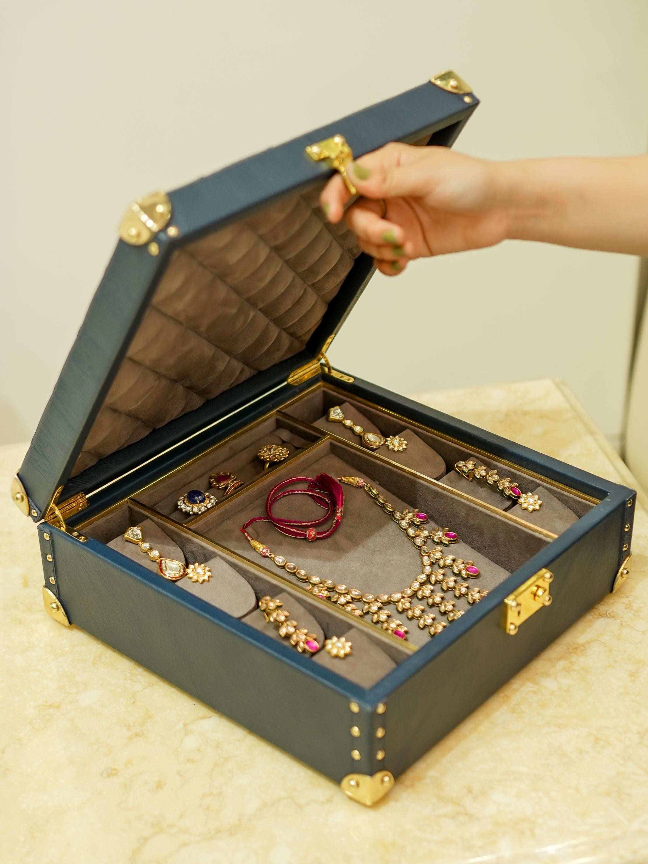 The Diamond Jewellery Box