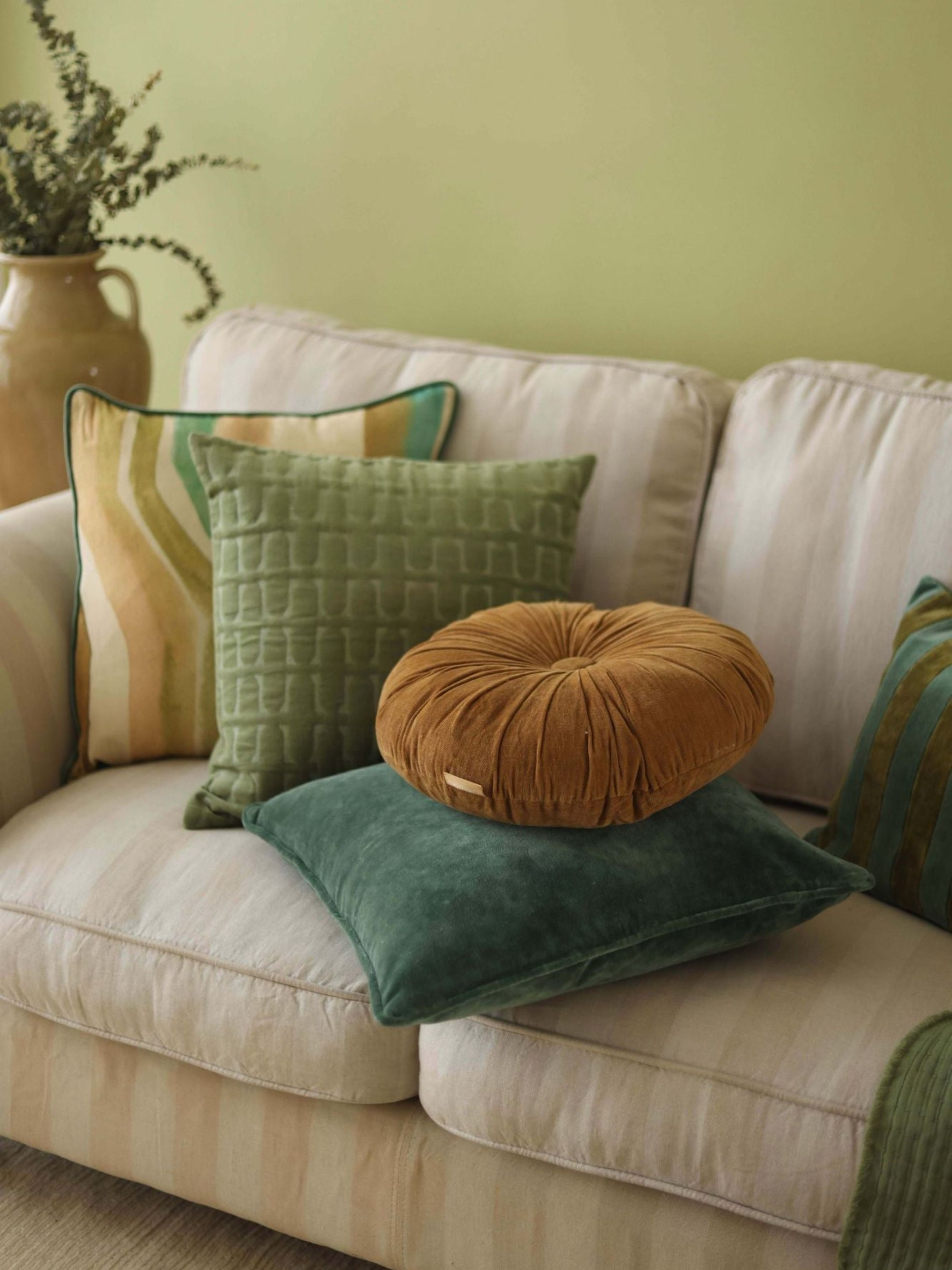 Cuddle Tan Brown Velvet Round Cushion