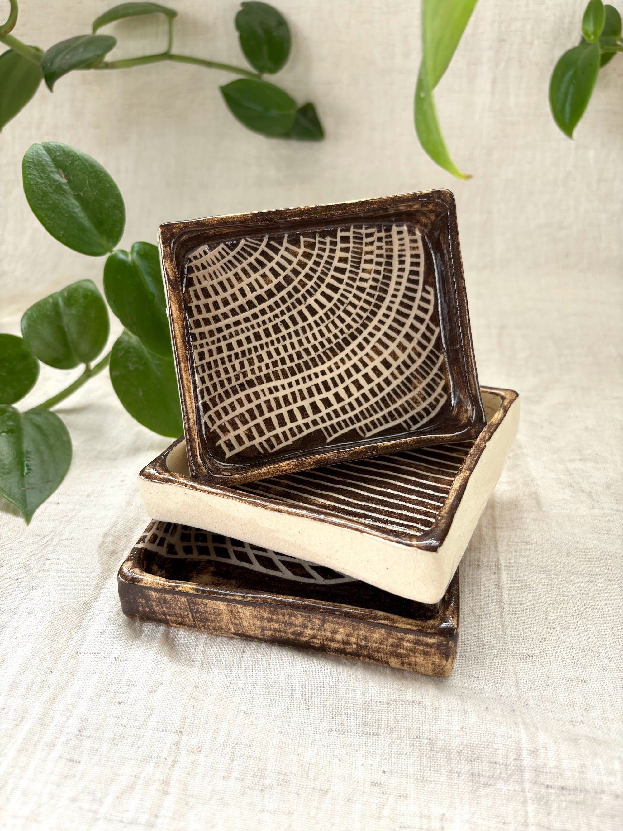 Linear Stories Mini Tray- Set of 3