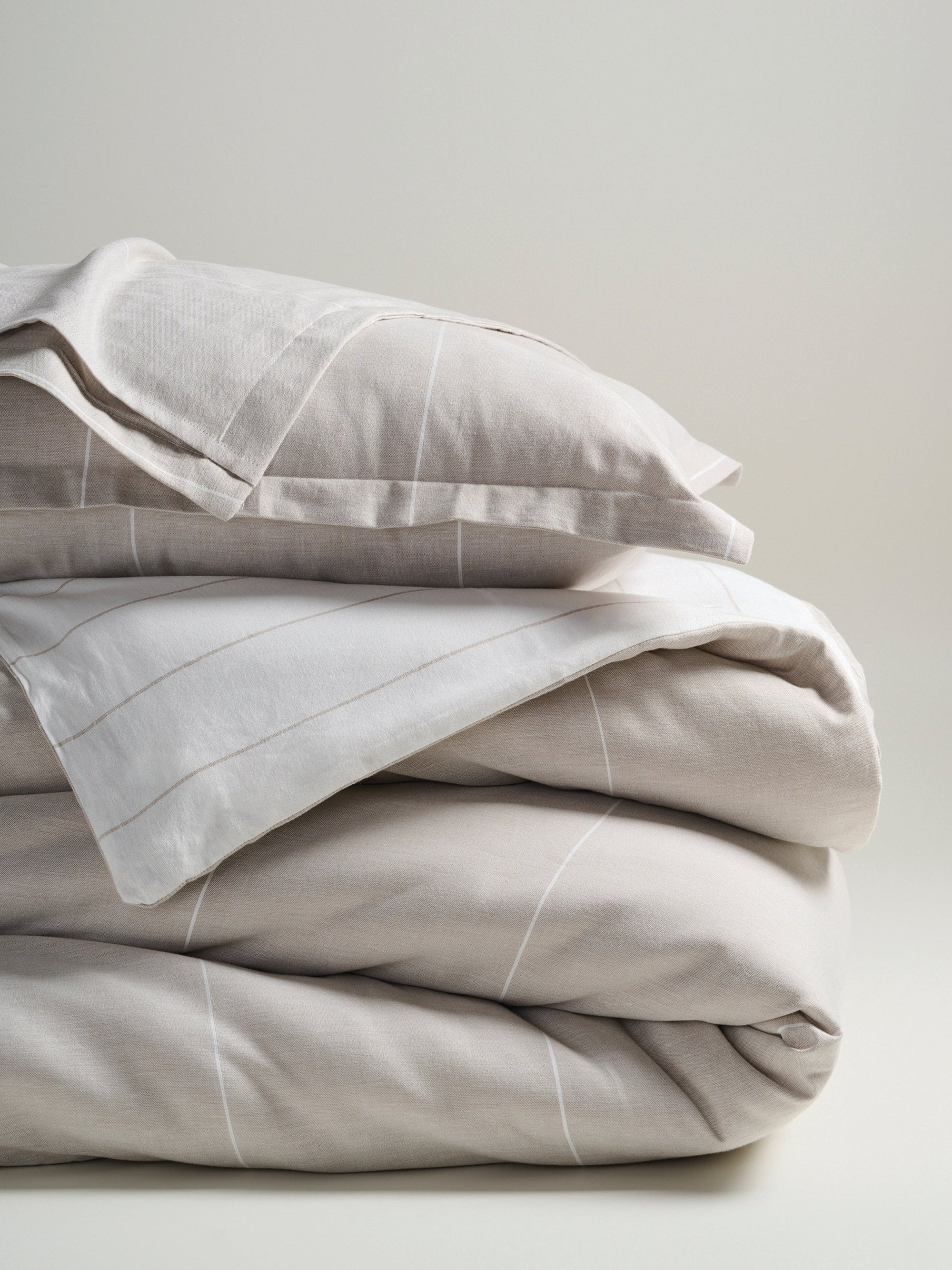 Feather Pin Pair Cotton Bamboo Chambray Comforter