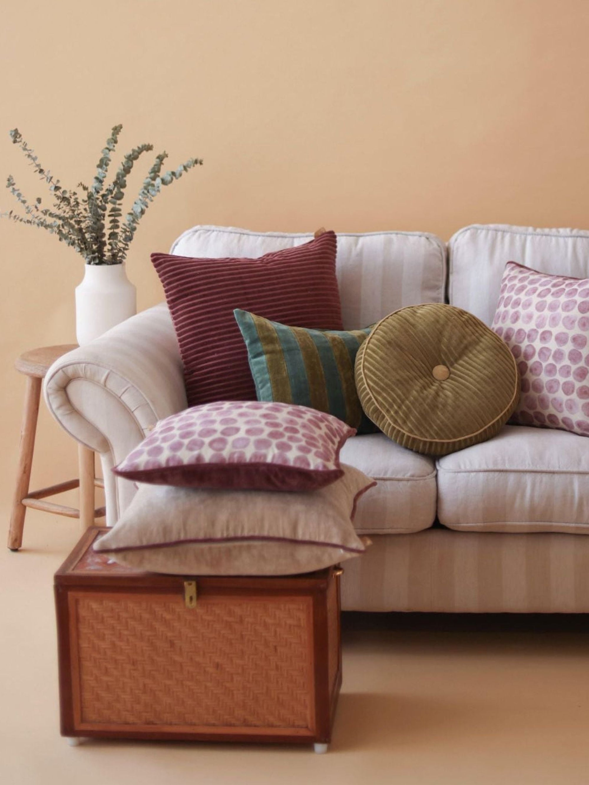 Glow Sandstone Velvet Cushion Cover