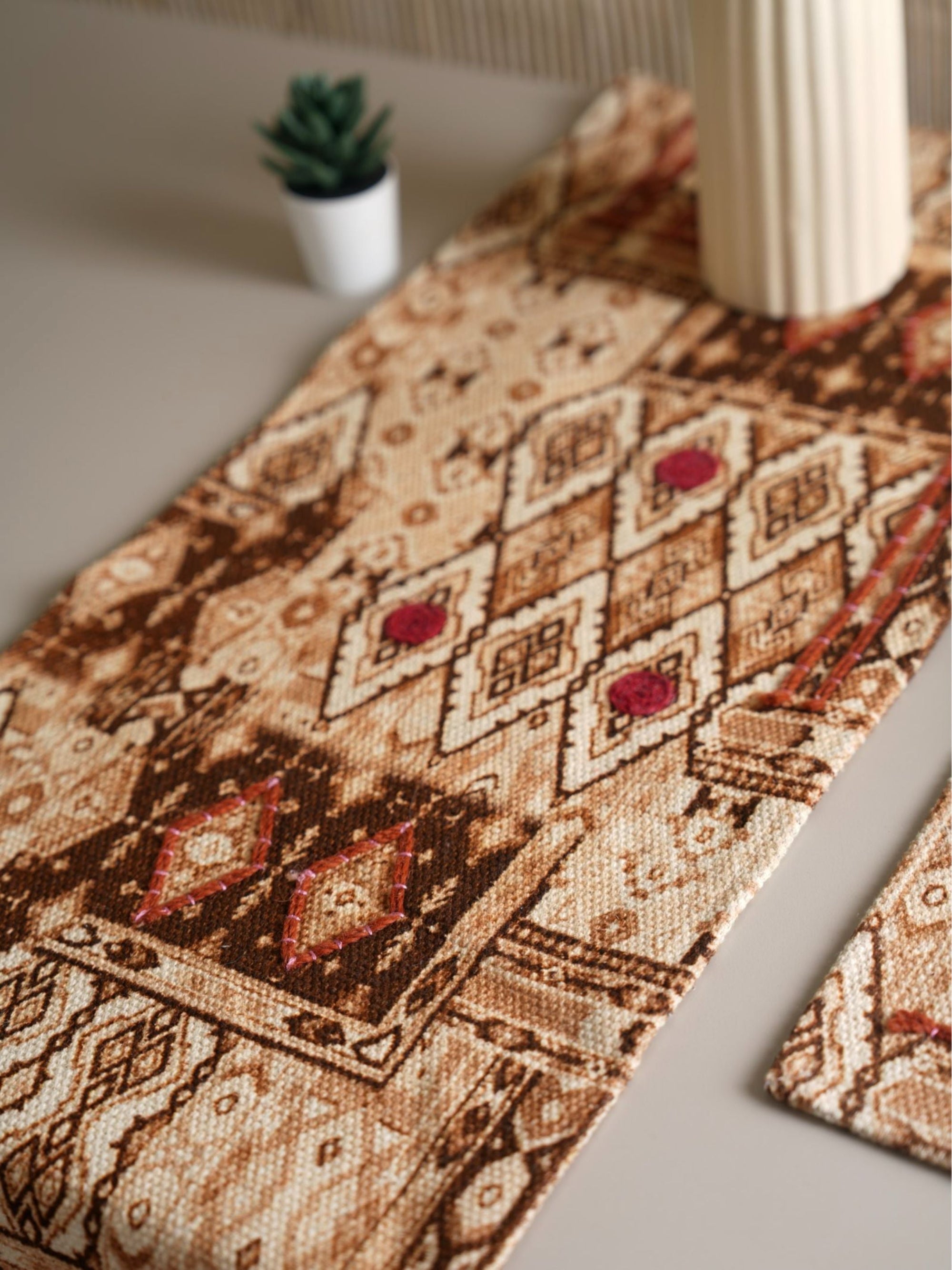 Table Runner - Heritage Hue