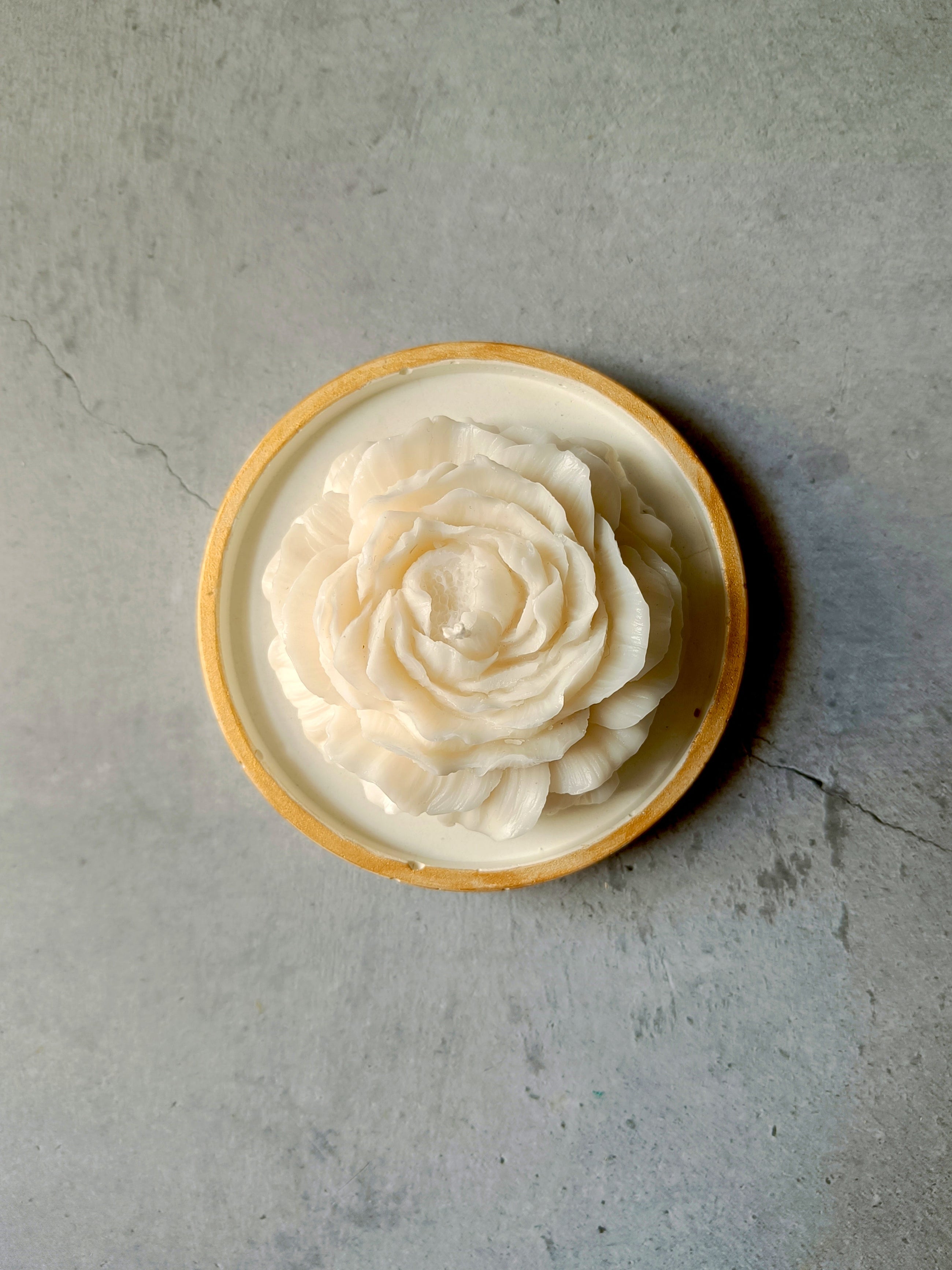 A Quiet Bond Candle Gift Set