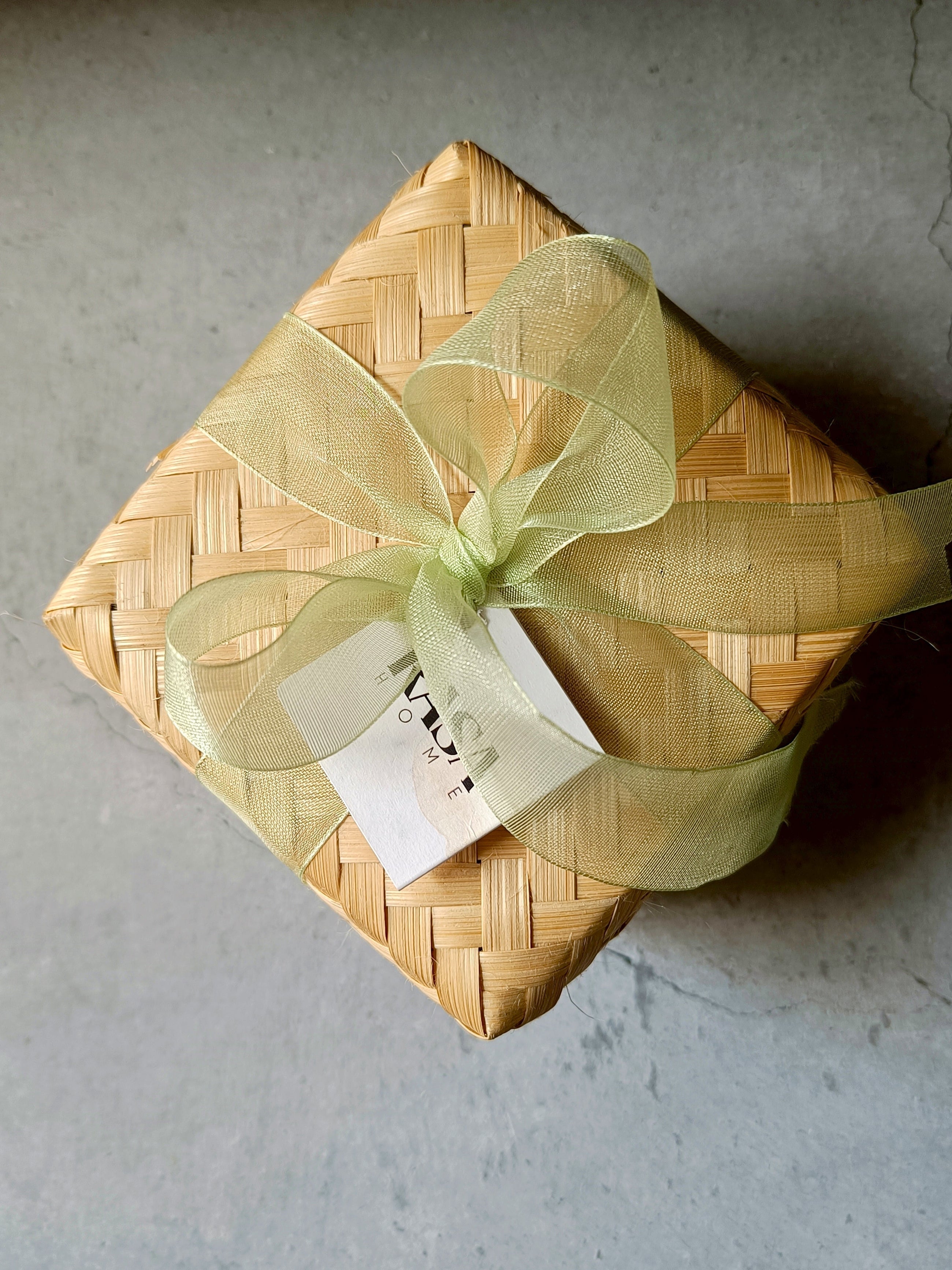 Intertwine Candle Gift Set