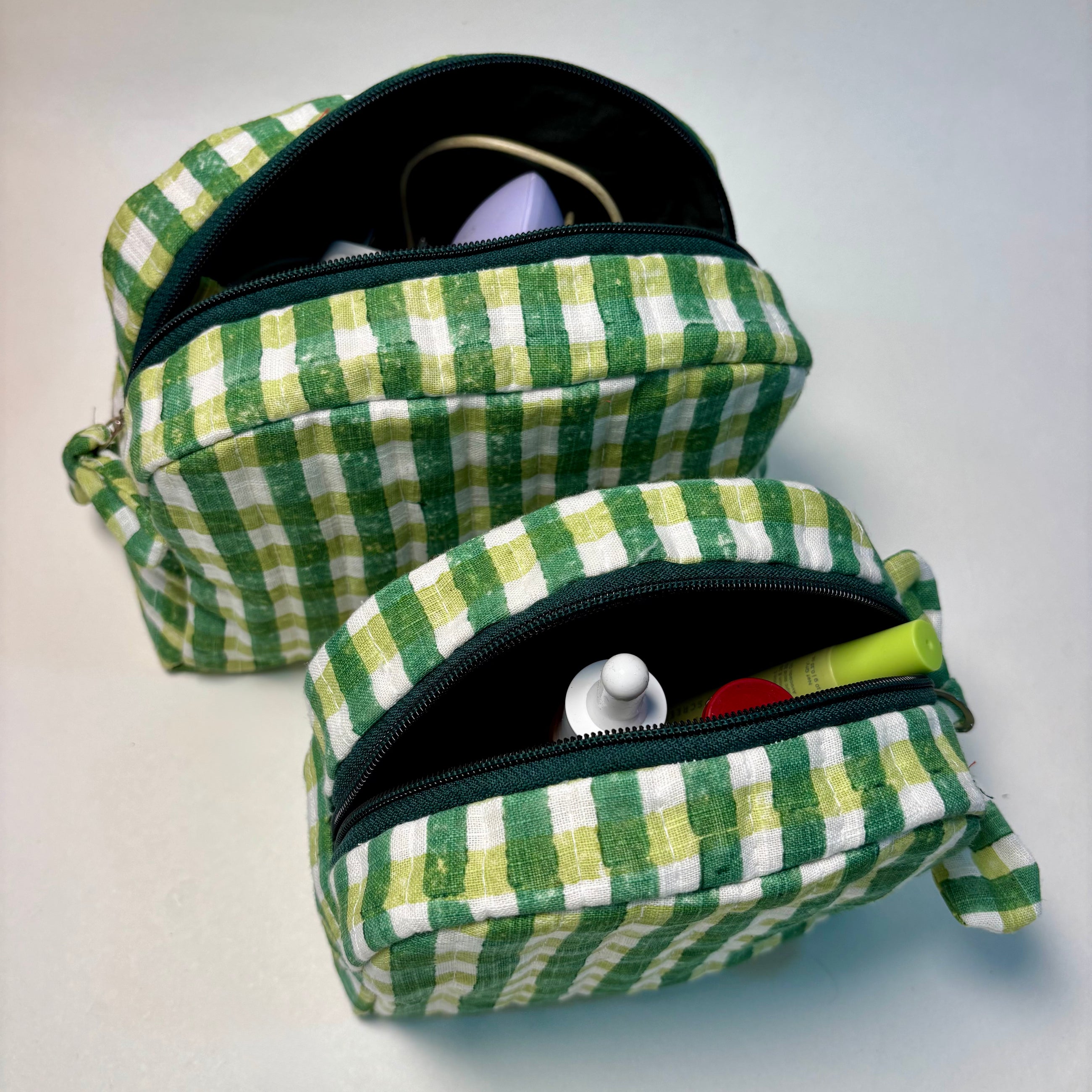 Sustainable Quilted Cotton Travel Pouch Set l Green Checks Classic Organiser Set
