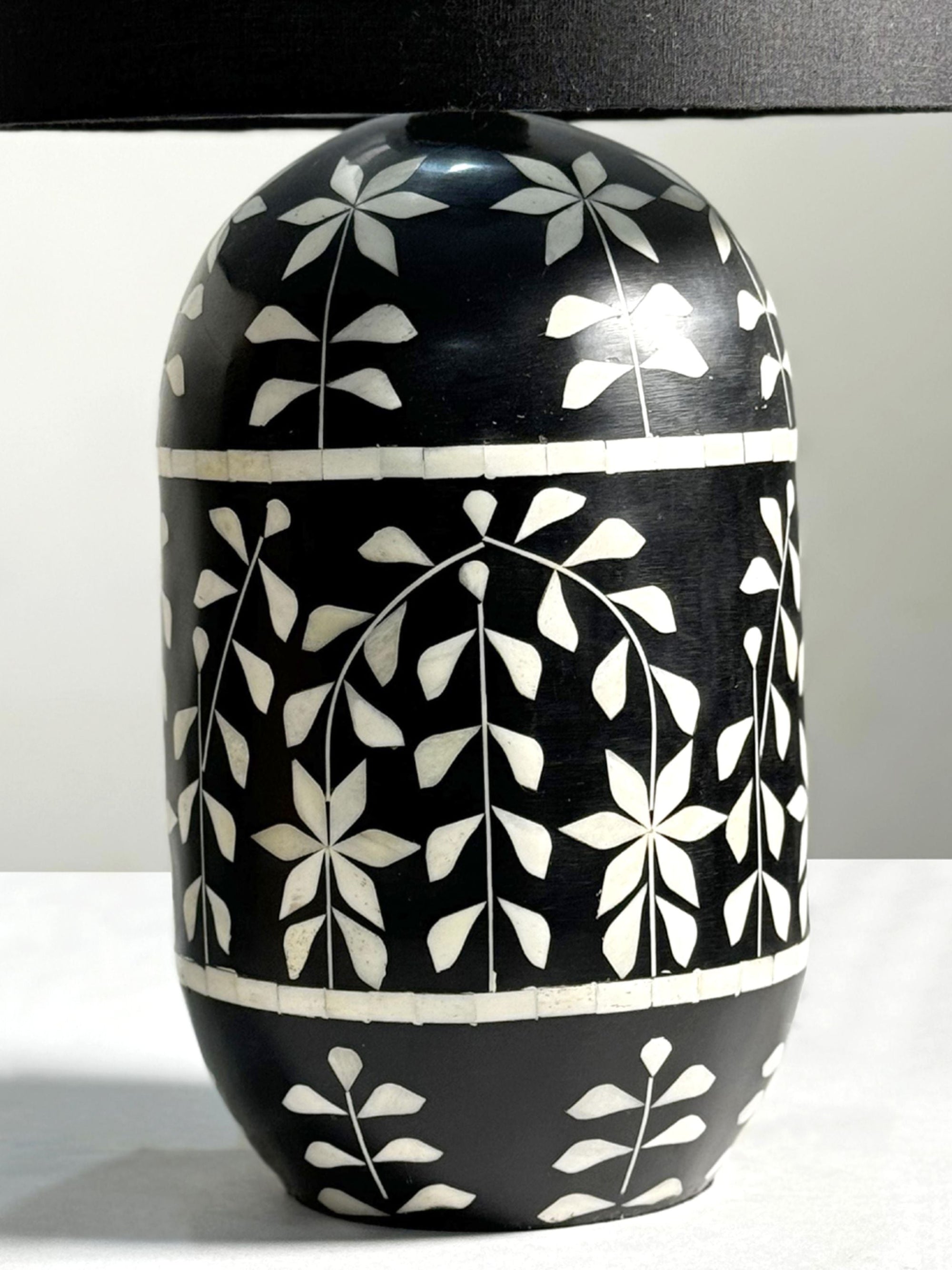 Kalla Petal Table Lamp