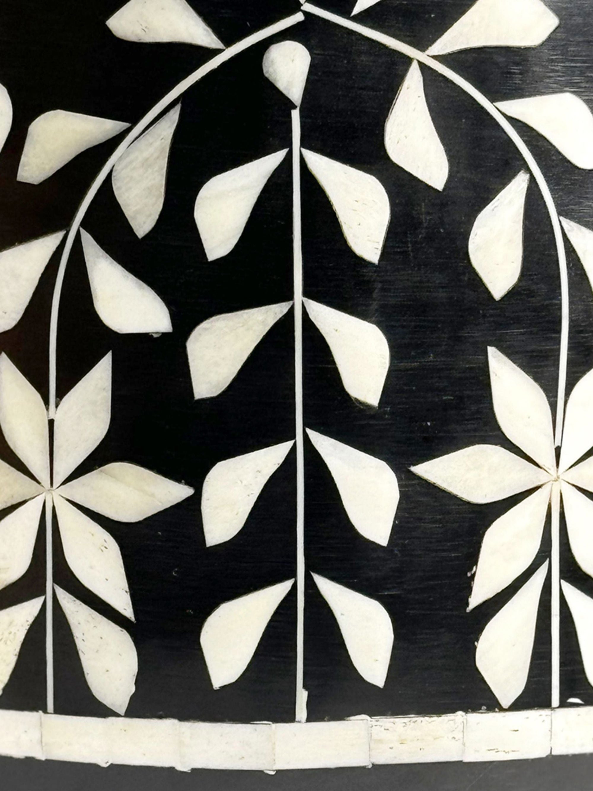 Kalla Petal Table Lamp