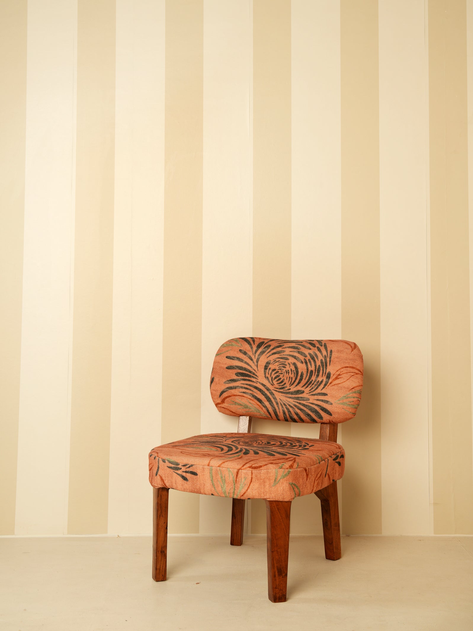Royal Bloom – Luxury Comfort Chair ( Available in 2 designs)