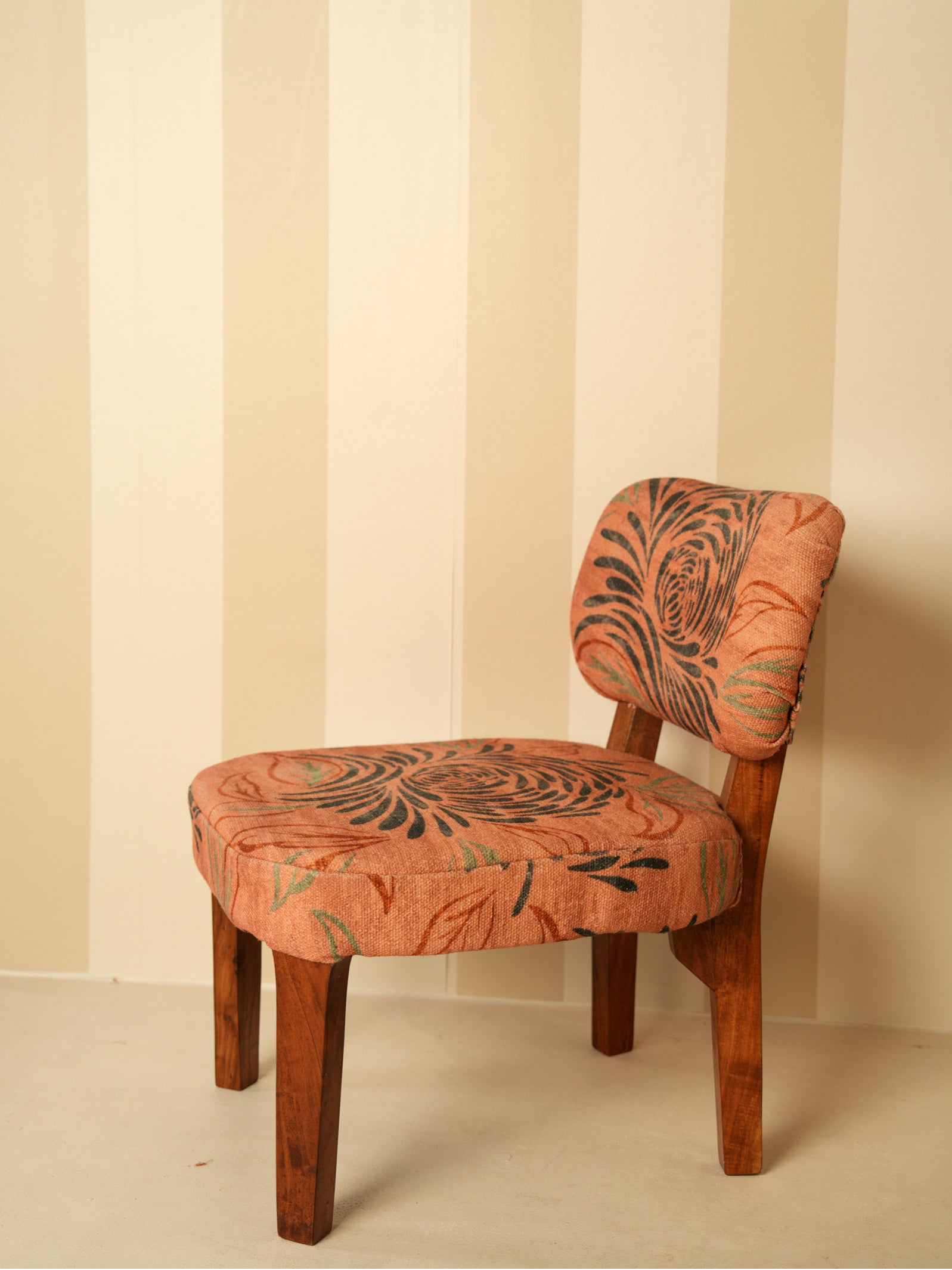 Royal Bloom – Luxury Comfort Chair ( Available in 2 designs)