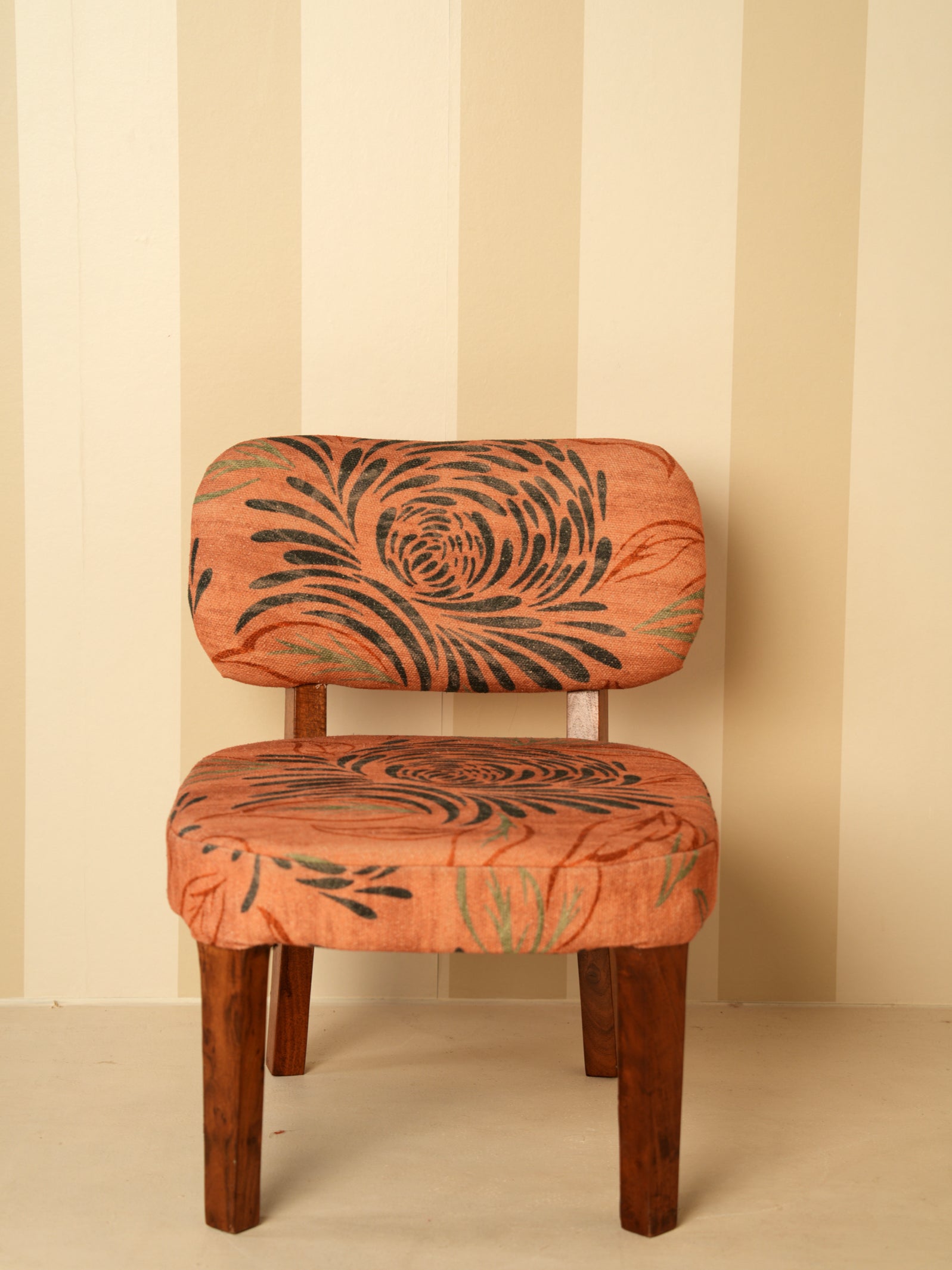Royal Bloom – Luxury Comfort Chair ( Available in 2 designs)