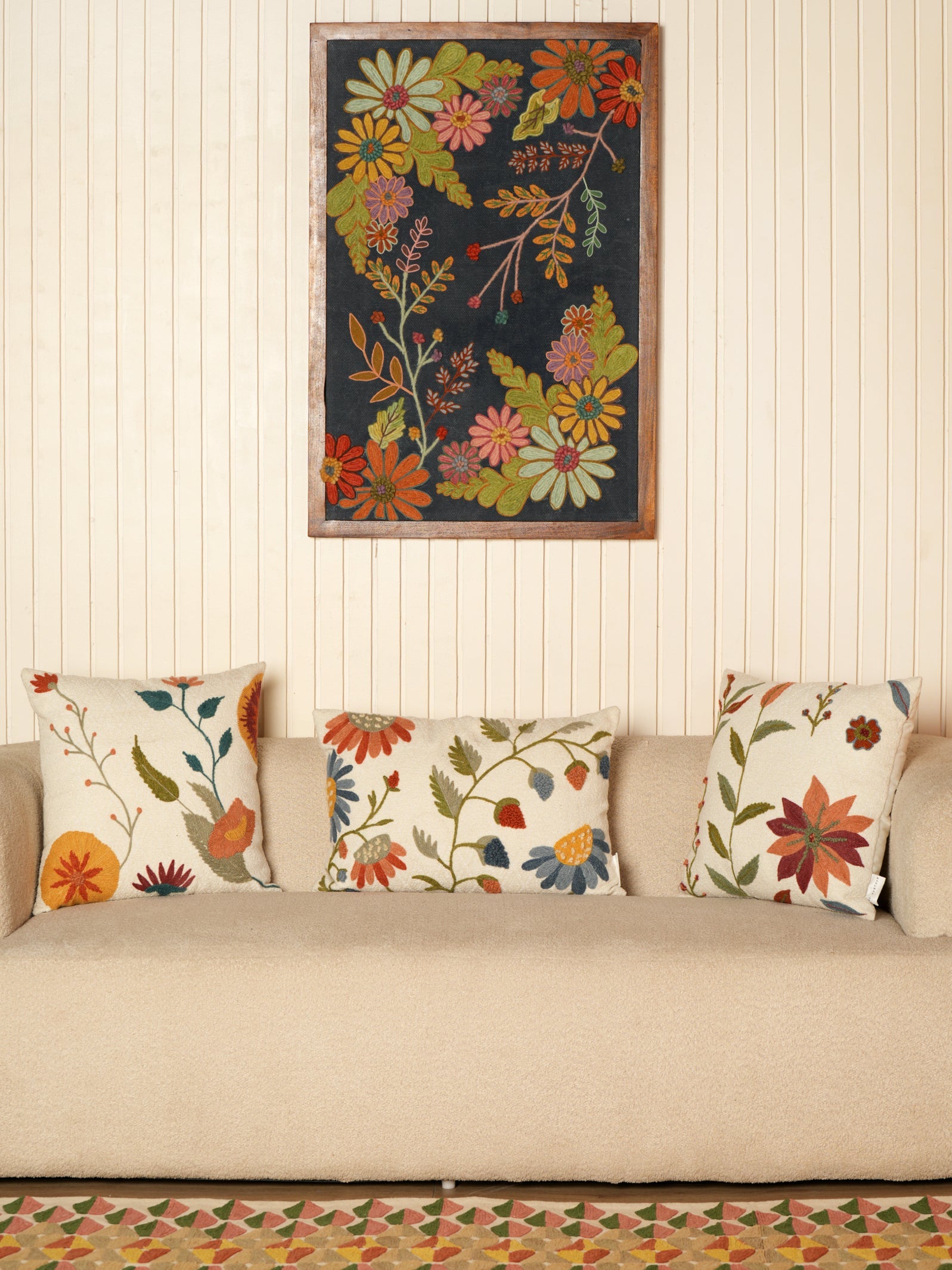 Blue Floral Embroidered Wall Frame – Acacia Wood (70 x 100 cm)