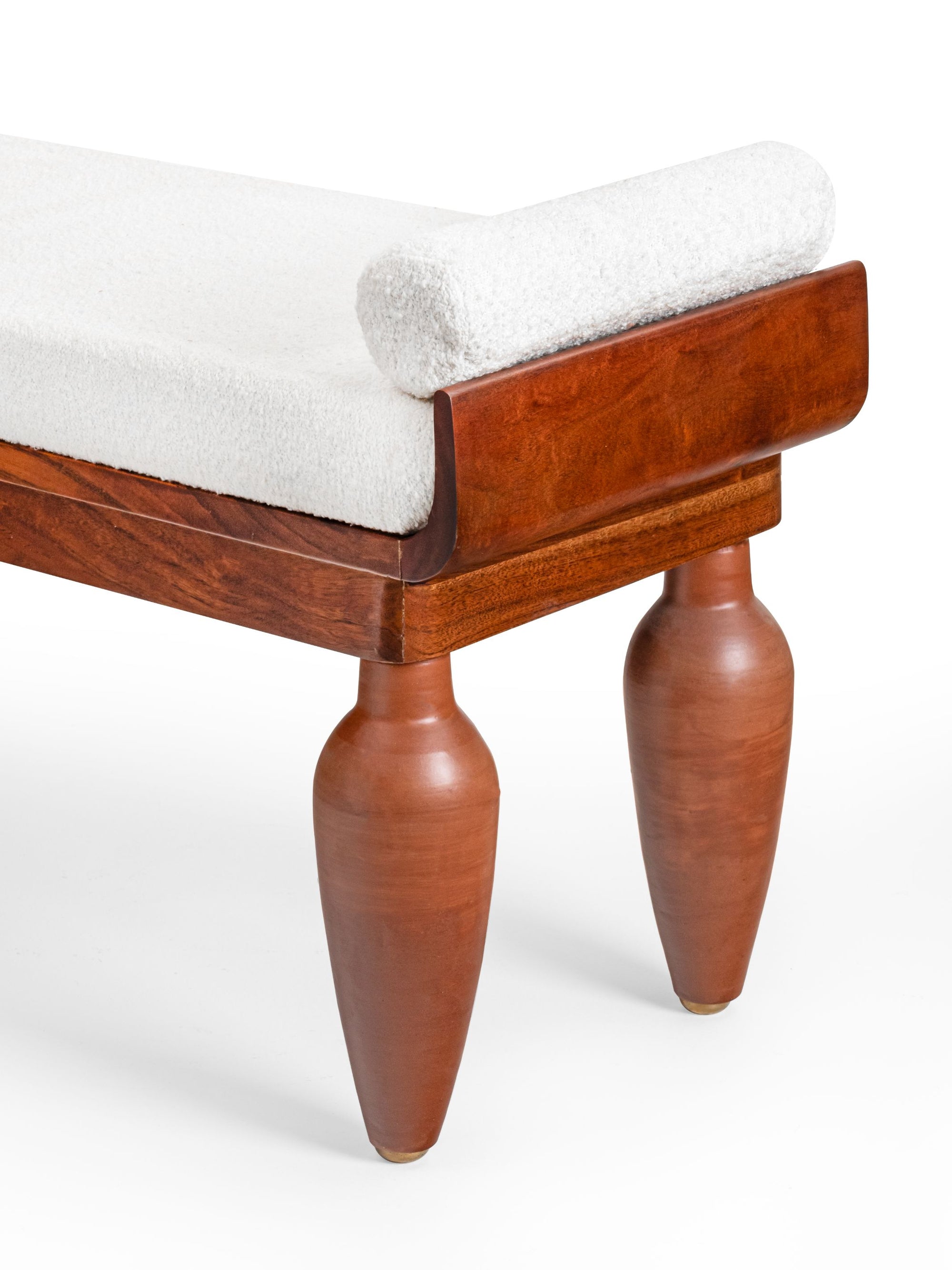 Wooden Bench - Klei