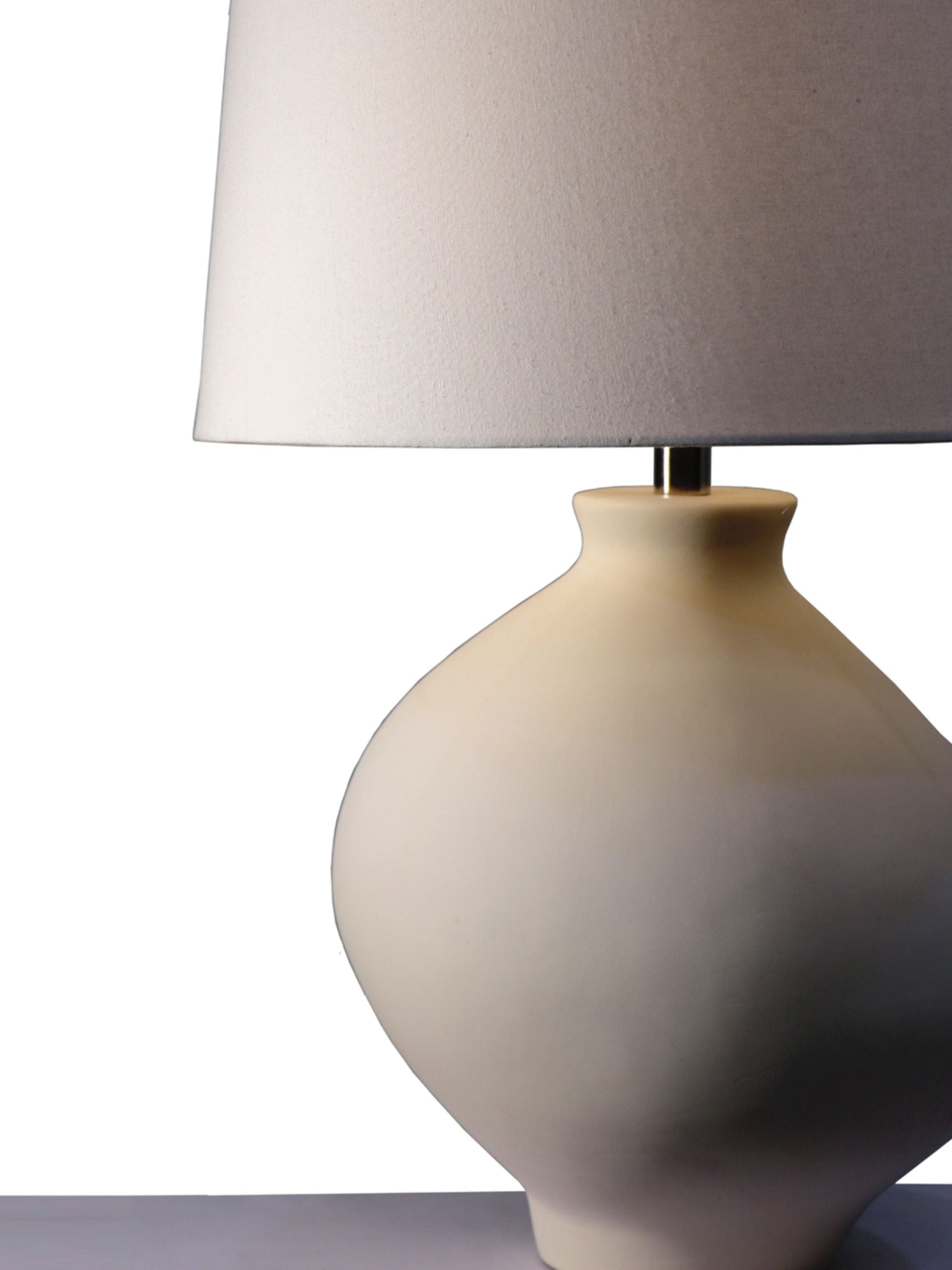 Krug Oval Table Lamp