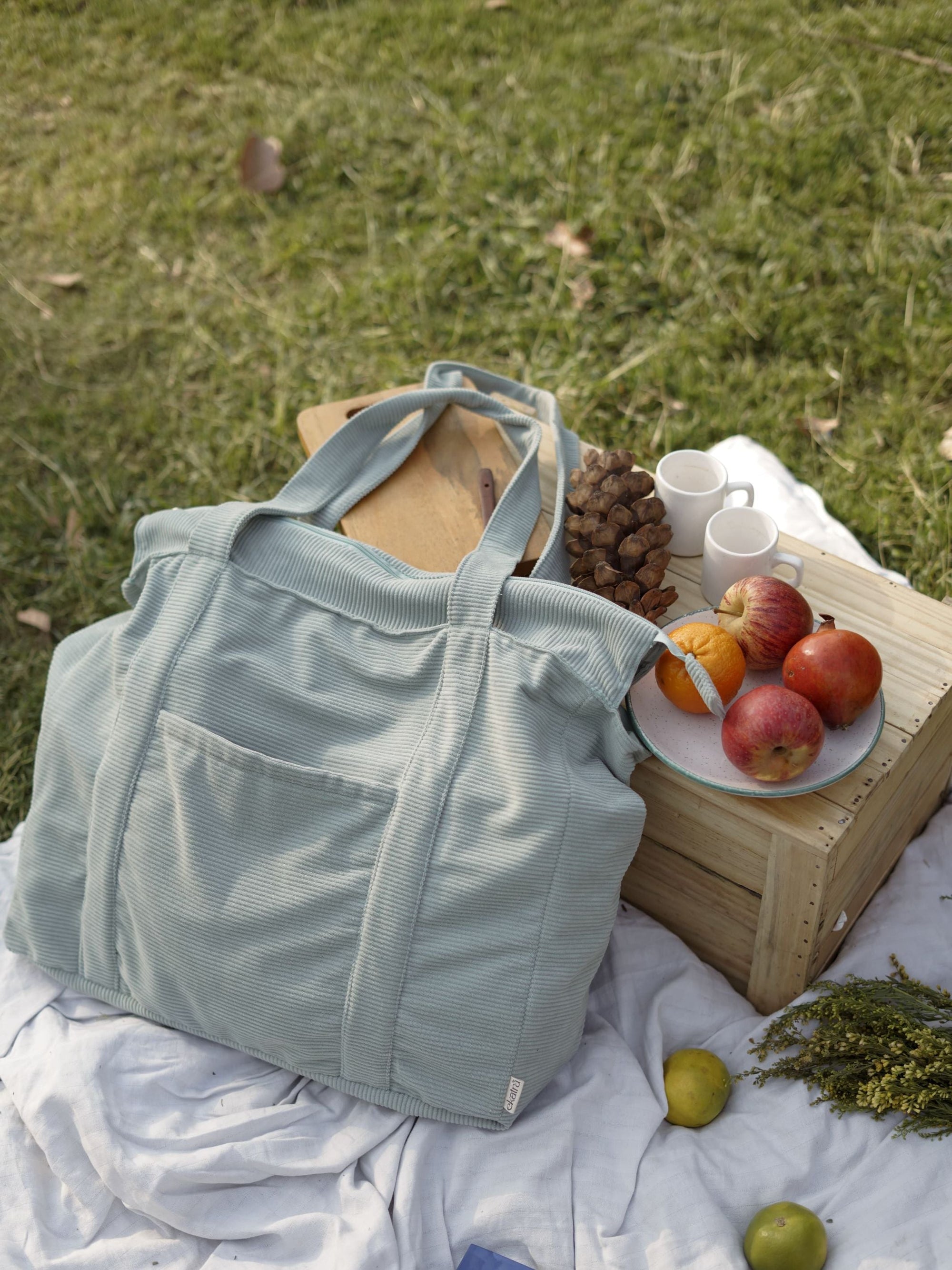 Minimalist Corduroy Shoppers Tote - Sage