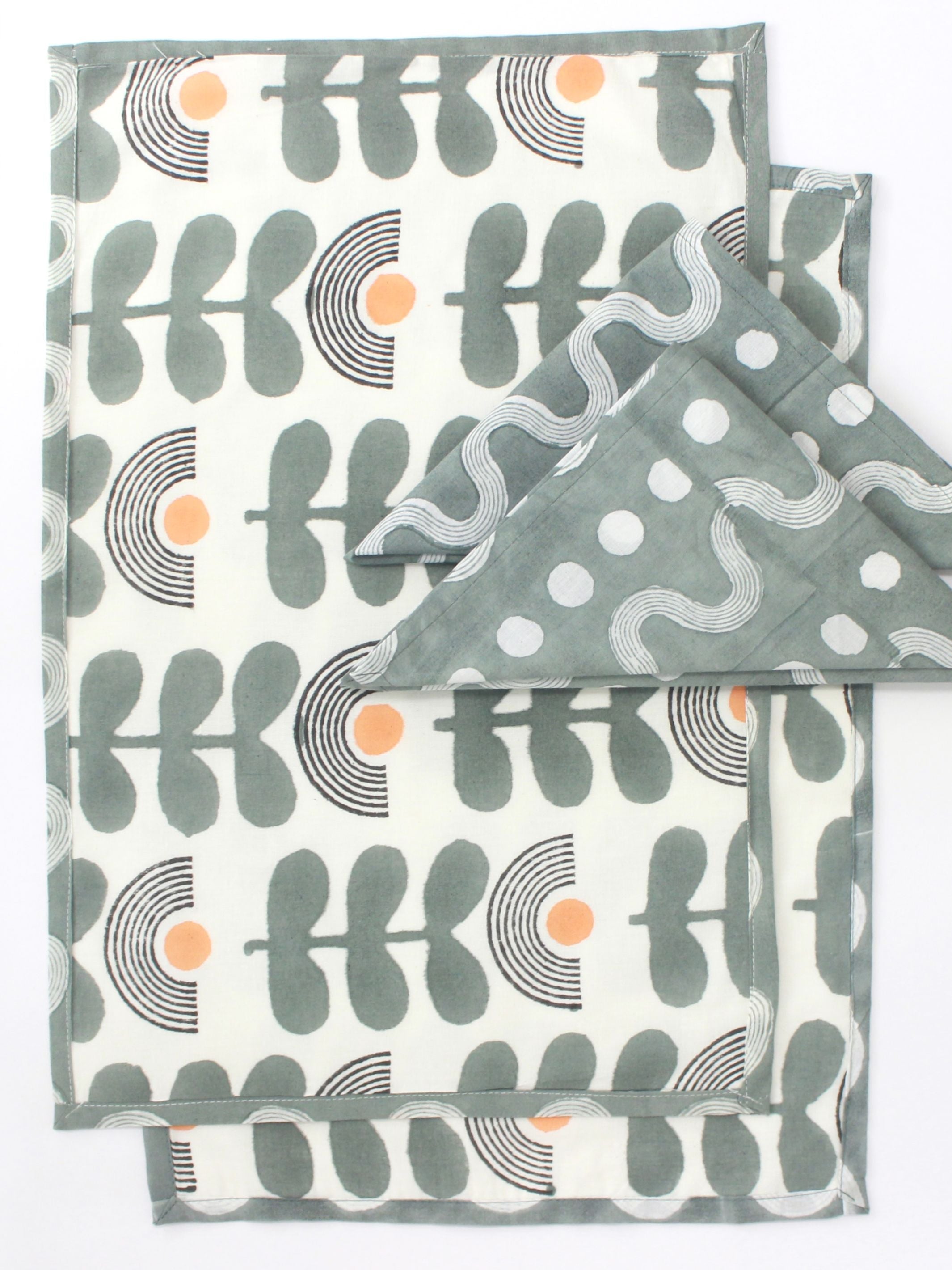 Table Linens Set of 2 - Modern Floral