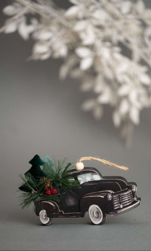 Wooden Black Car Hanging Ornament with Tree_CC146