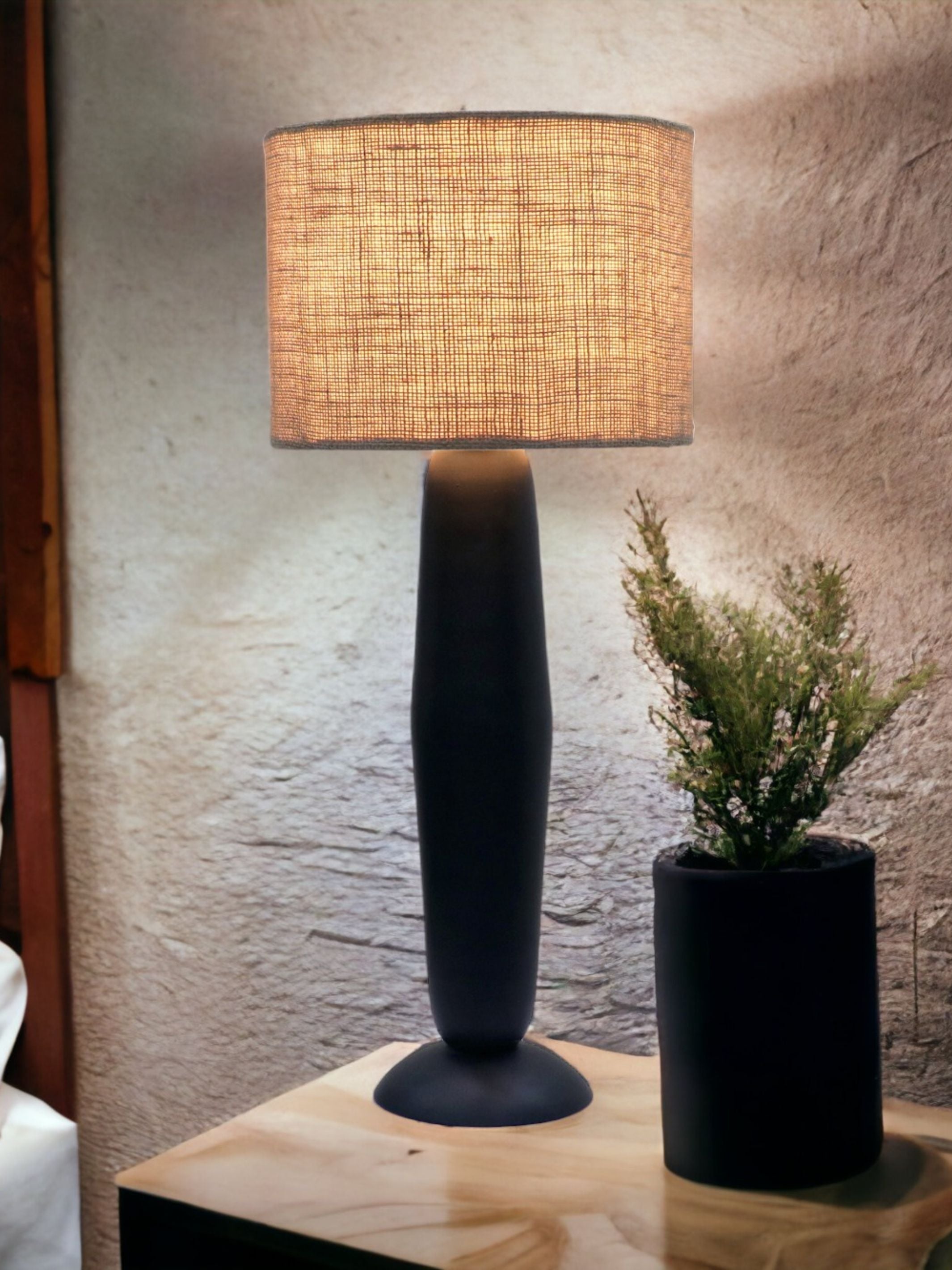 Noirjute Table Lamp