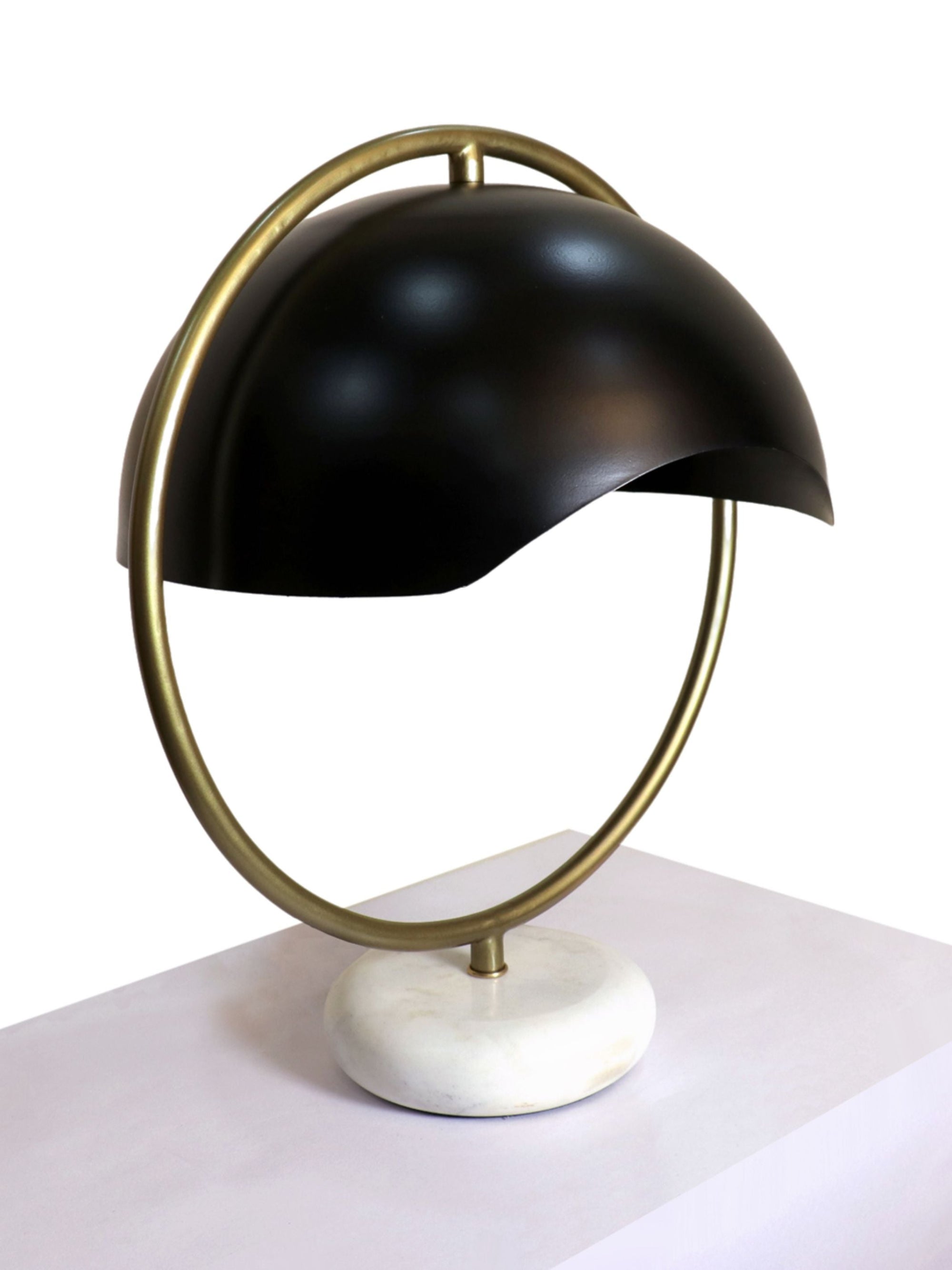 Nordique Desk Lamp
