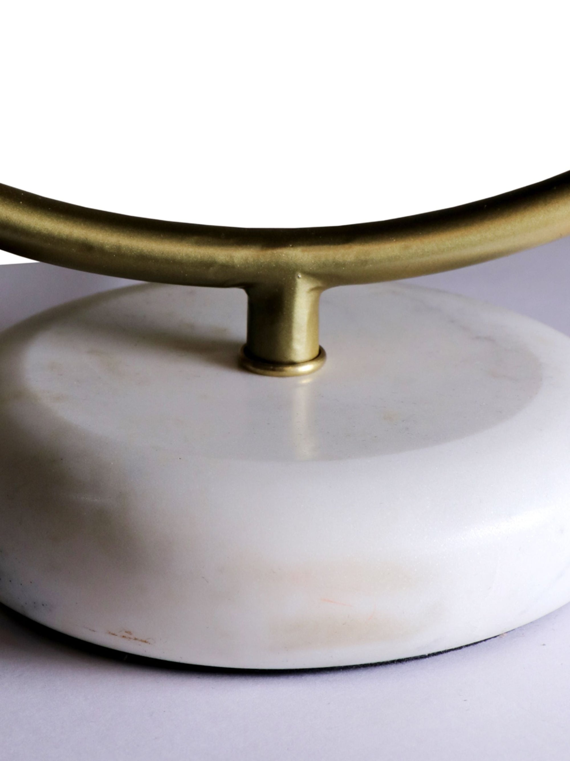 Nordique Desk Lamp