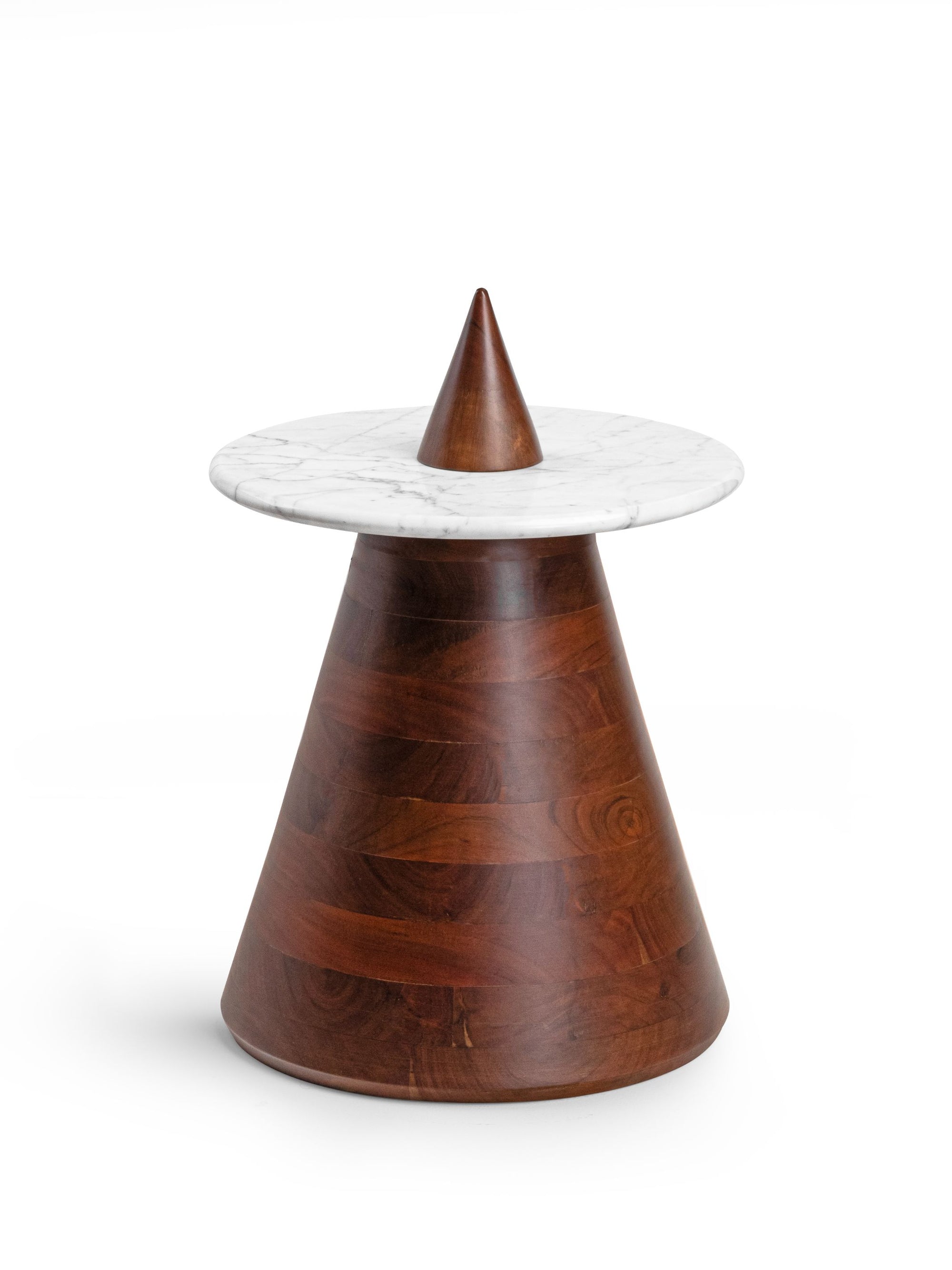 Pyramid table - Statuario