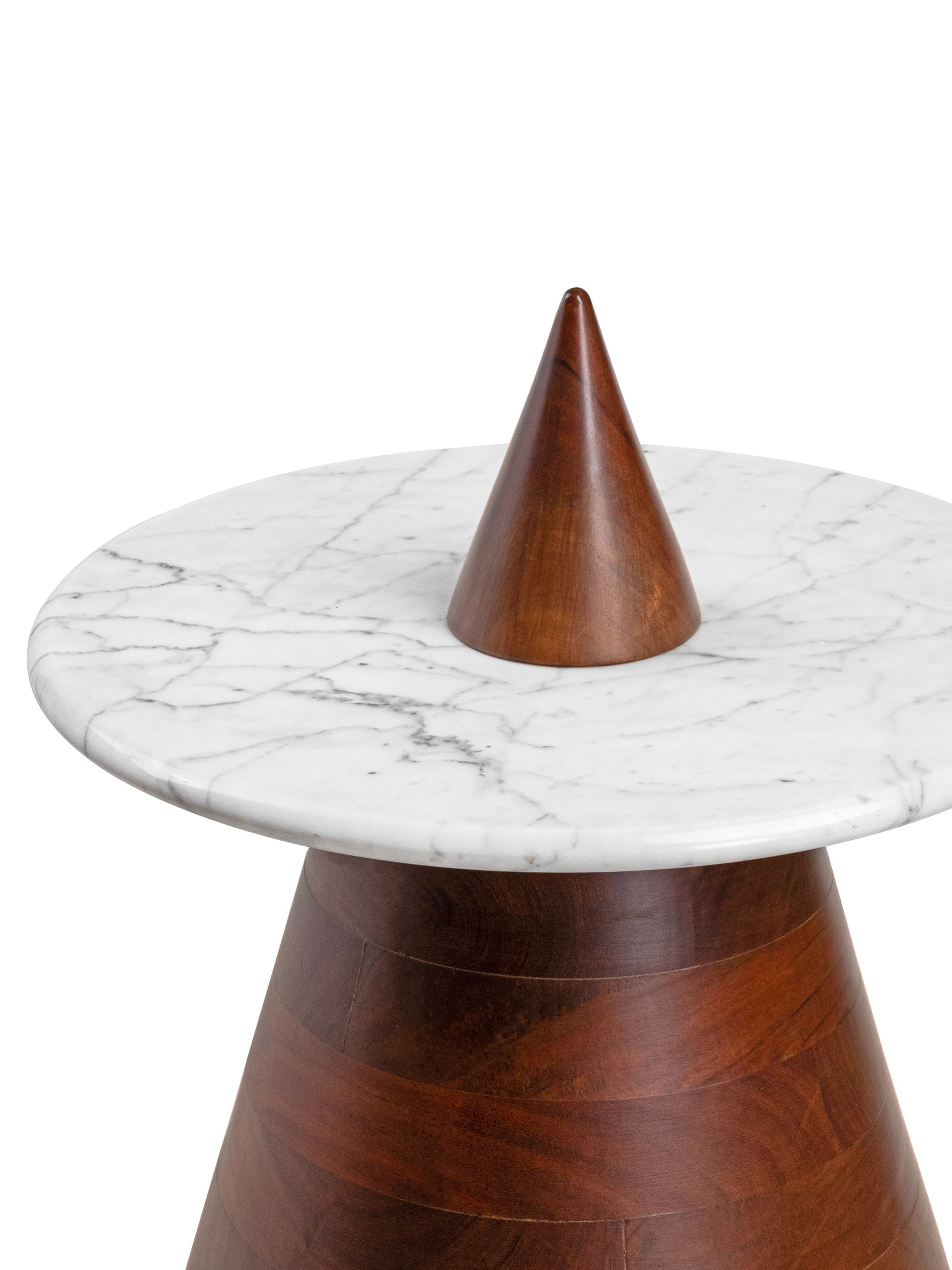 Pyramid table - Statuario